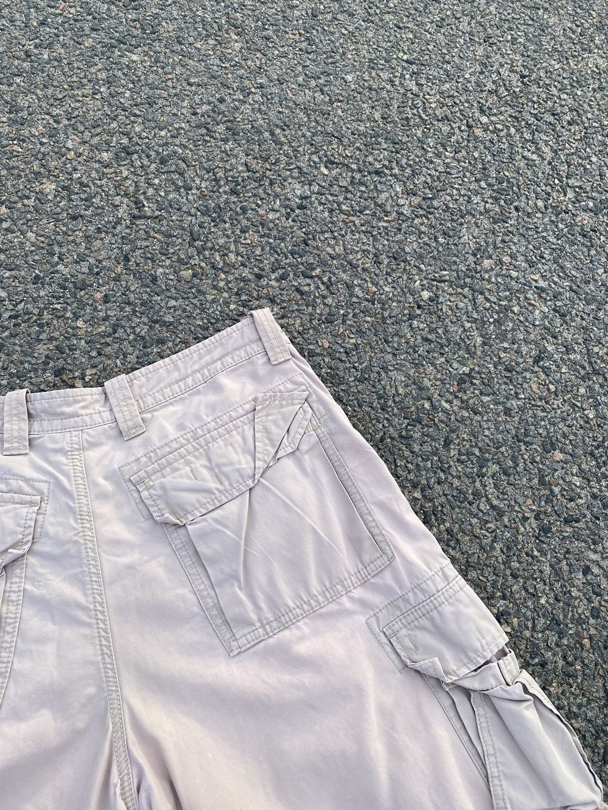 Napapijri × Vintage Mens Vintage Napapijri Cargo shorts distressed y2k rare Size US 34 / EU 50 - 11 Thumbnail