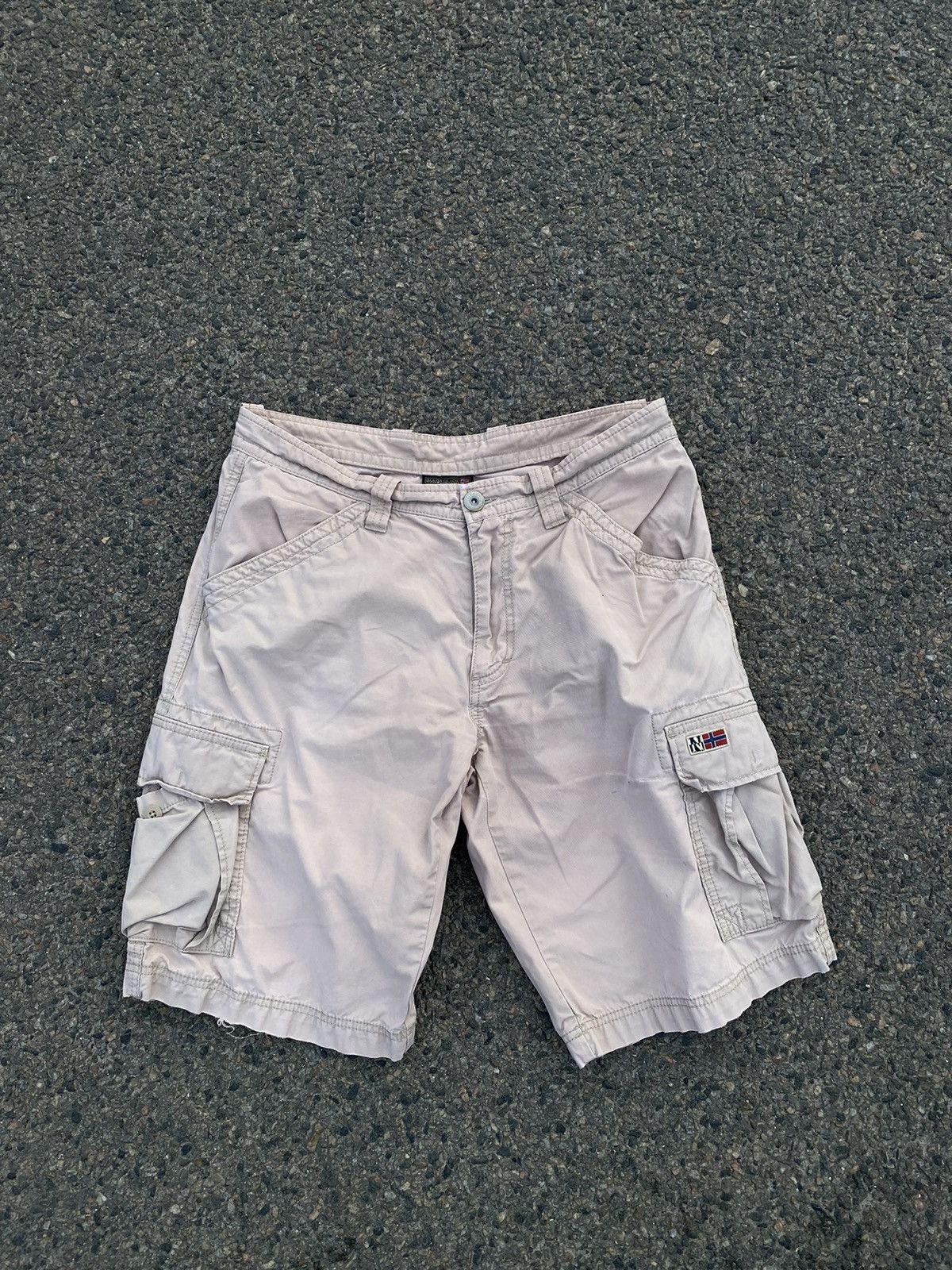 Napapijri × Vintage Mens Vintage Napapijri Cargo shorts distressed y2k rare Size US 34 / EU 50 - 1 Thumbnail