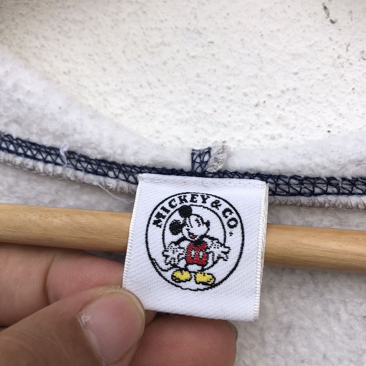 Cartoon Network VINTAGE 90’s INTERNATIONAL RESORT MICKEY MOUSE HOODIE Size US L / EU 52-54 / 3 - 12 Thumbnail