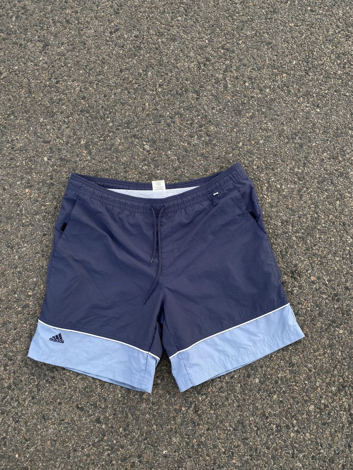 Adidas × Vintage Mens Vintage Adidas Shorts nylon y2k rare stripes cargo Size US 32 / EU 48 - 1 Thumbnail