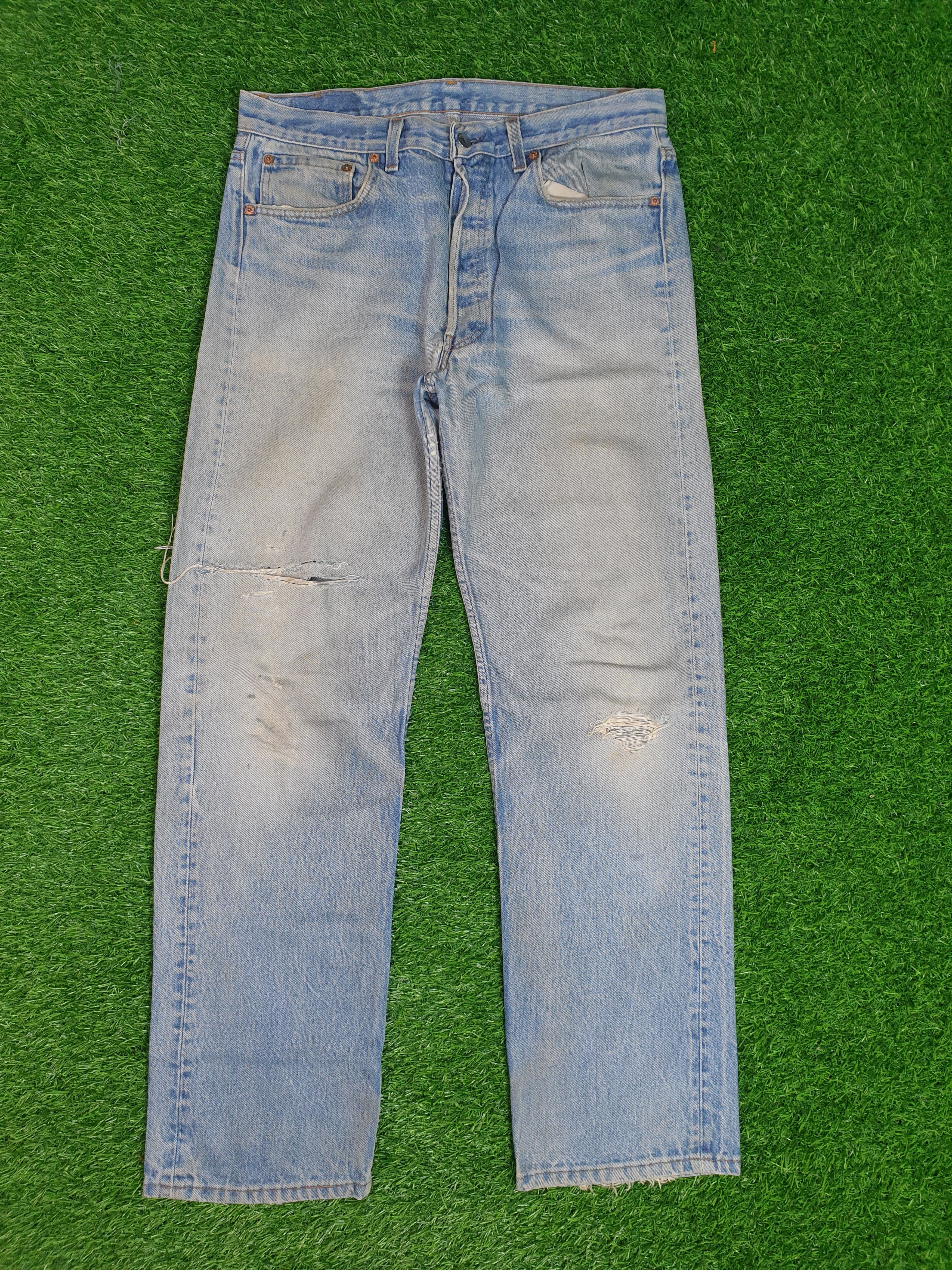 image of Distressed Denim x Levis Vintage Clothing Vintage 90's Levis 501 Xx Faded Distressed 34X30.5 L0062 