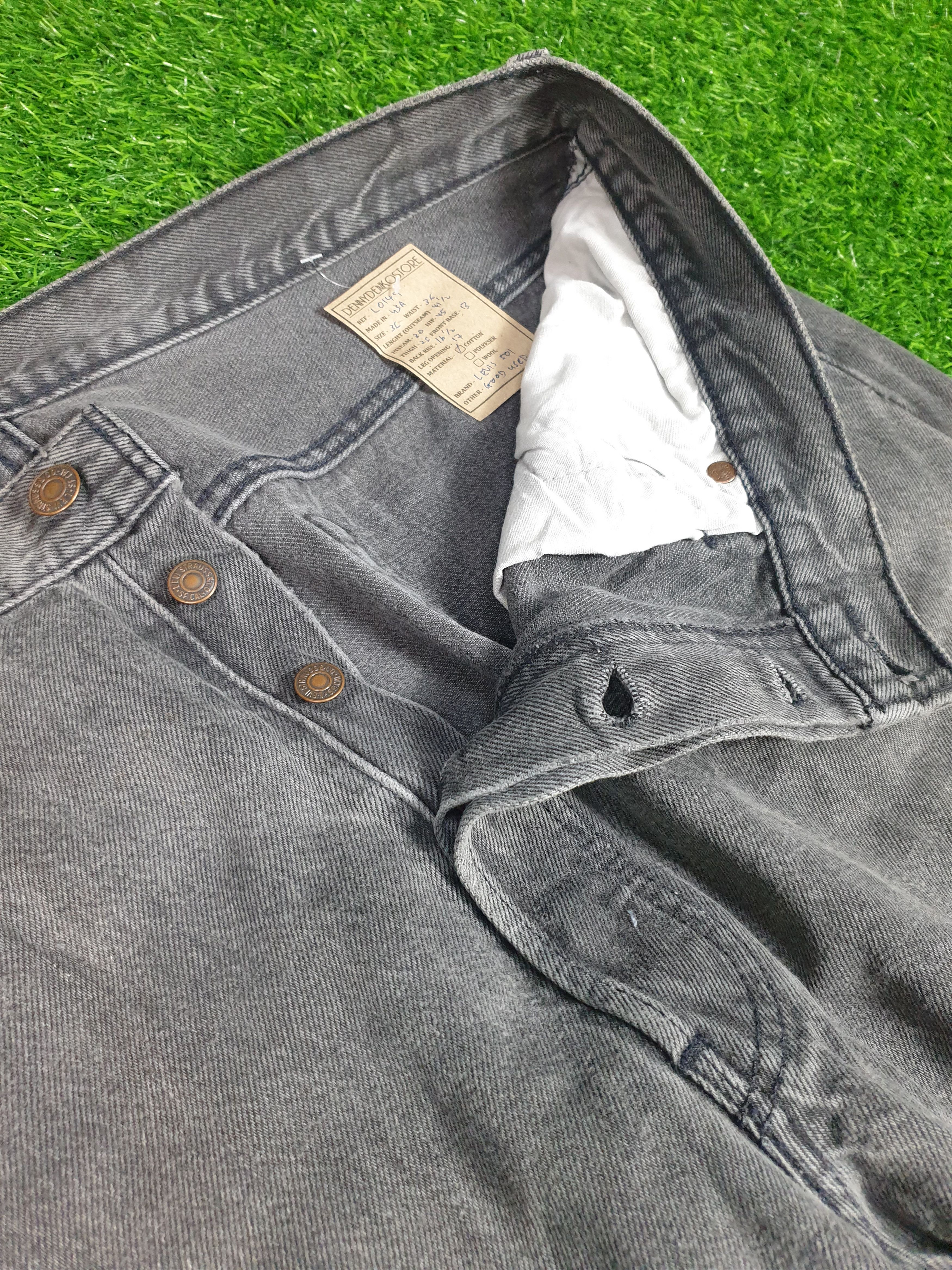 Levi's Vintage Clothing Vtg 90's LEVIS 501 Light Wash Faded Black 37X30 Jeans L0149 Size US 37 - 8 Thumbnail