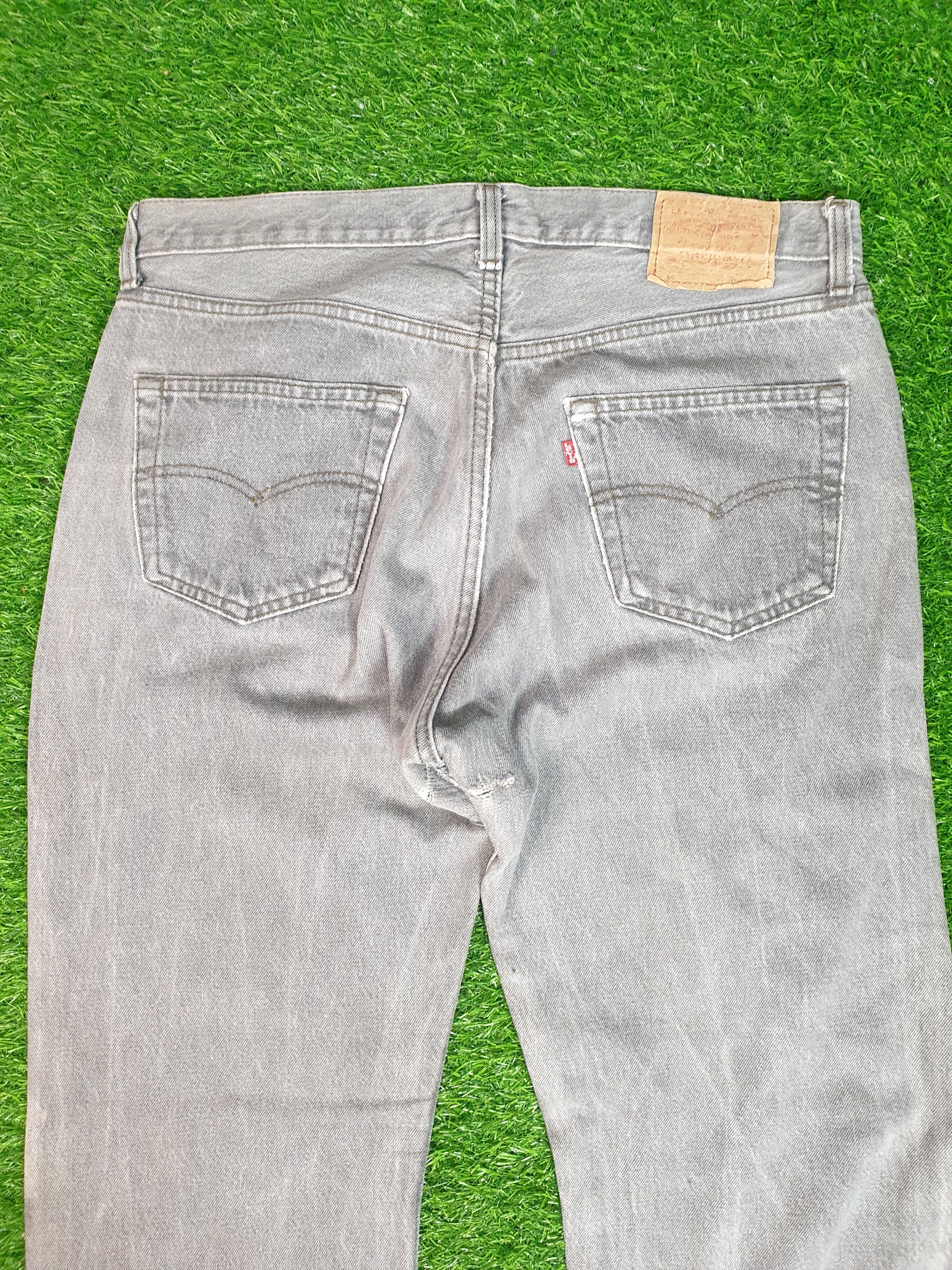 Levi's Vintage LEVIS 501 Light Wash Faded Bleach 36X31 Jeans L0154 Size US 36 / EU 52 - 5 Thumbnail