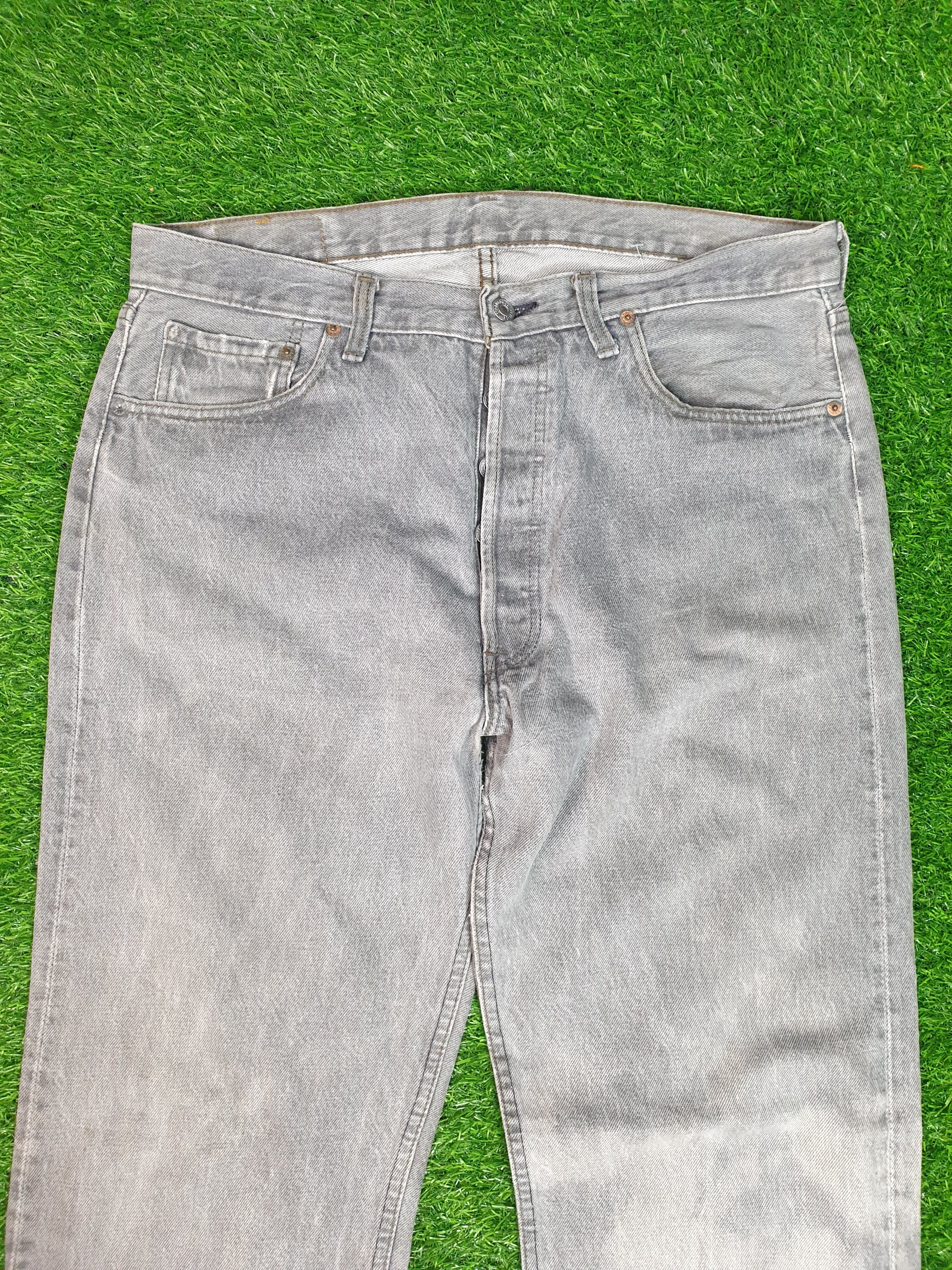 Levi's Vintage LEVIS 501 Light Wash Faded Bleach 36X31 Jeans L0154 Size US 36 / EU 52 - 4 Thumbnail