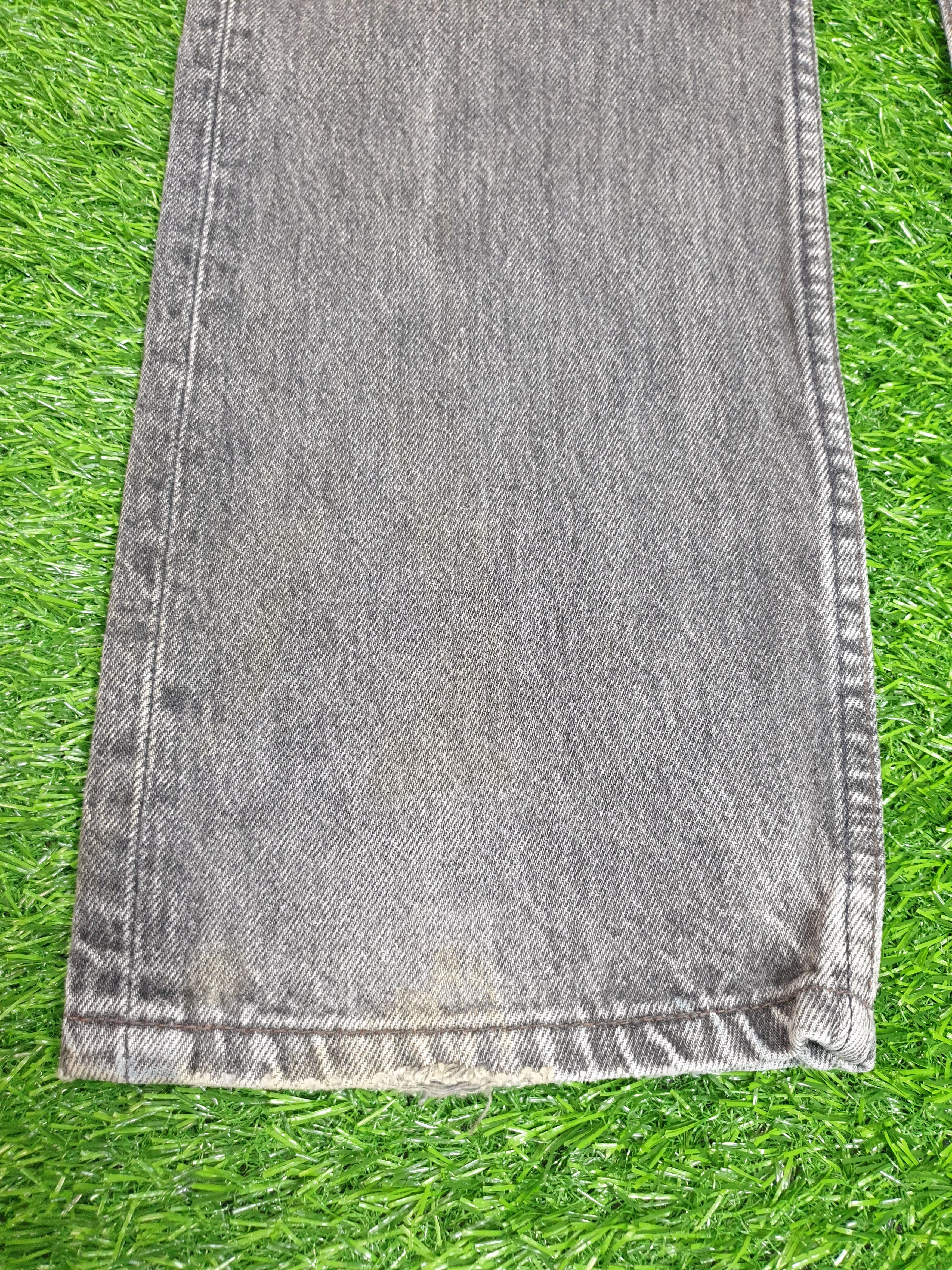Levi's Vintage LEVIS 501 Light Wash Faded Black 31X33 Jeans L0153 Size US 31 - 6 Thumbnail