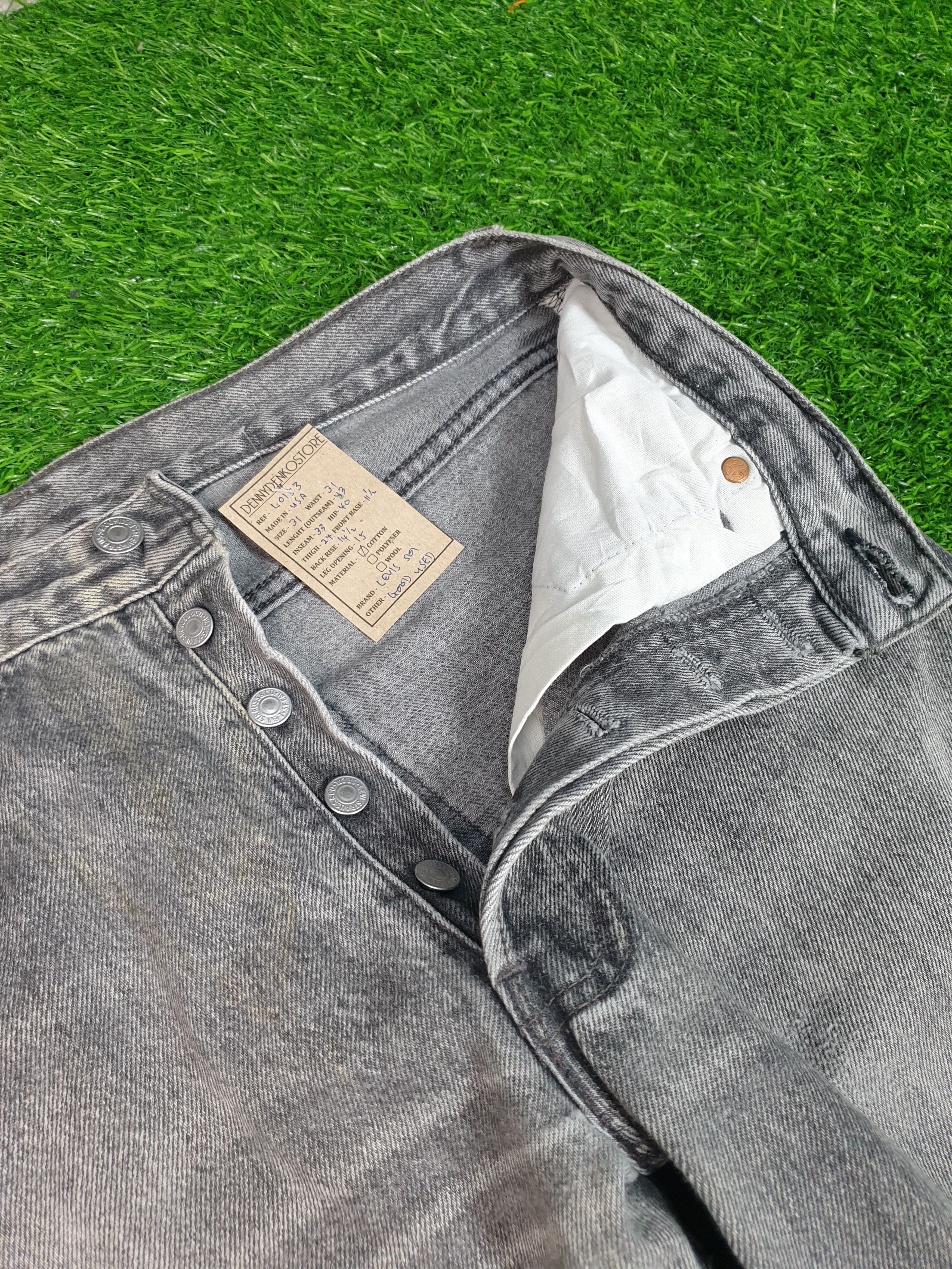 Levi's Vintage LEVIS 501 Light Wash Faded Black 31X33 Jeans L0153 Size US 31 - 11 Thumbnail