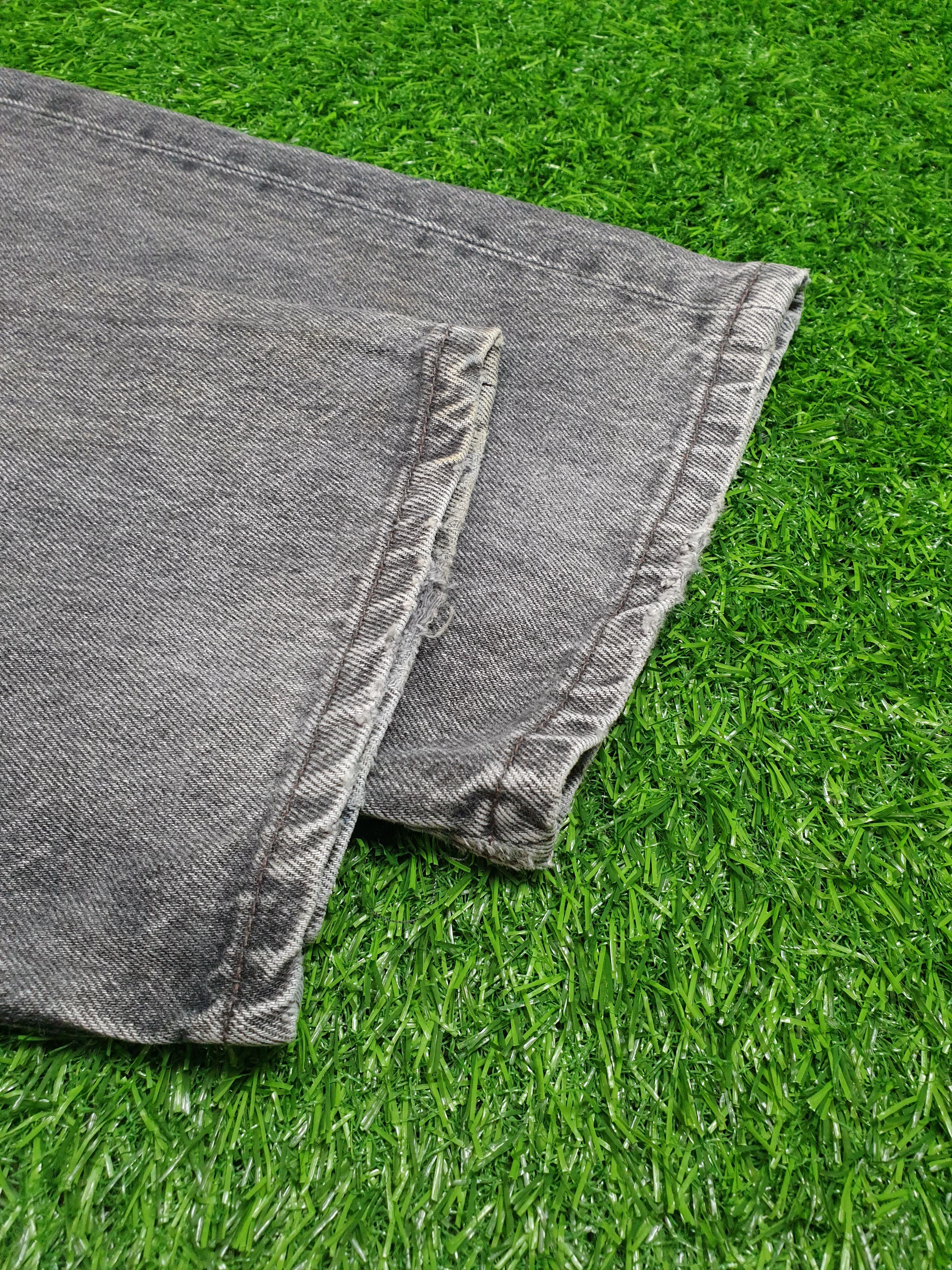 Levi's Vintage LEVIS 501 Light Wash Faded Black 31X33 Jeans L0153 Size US 31 - 8 Thumbnail