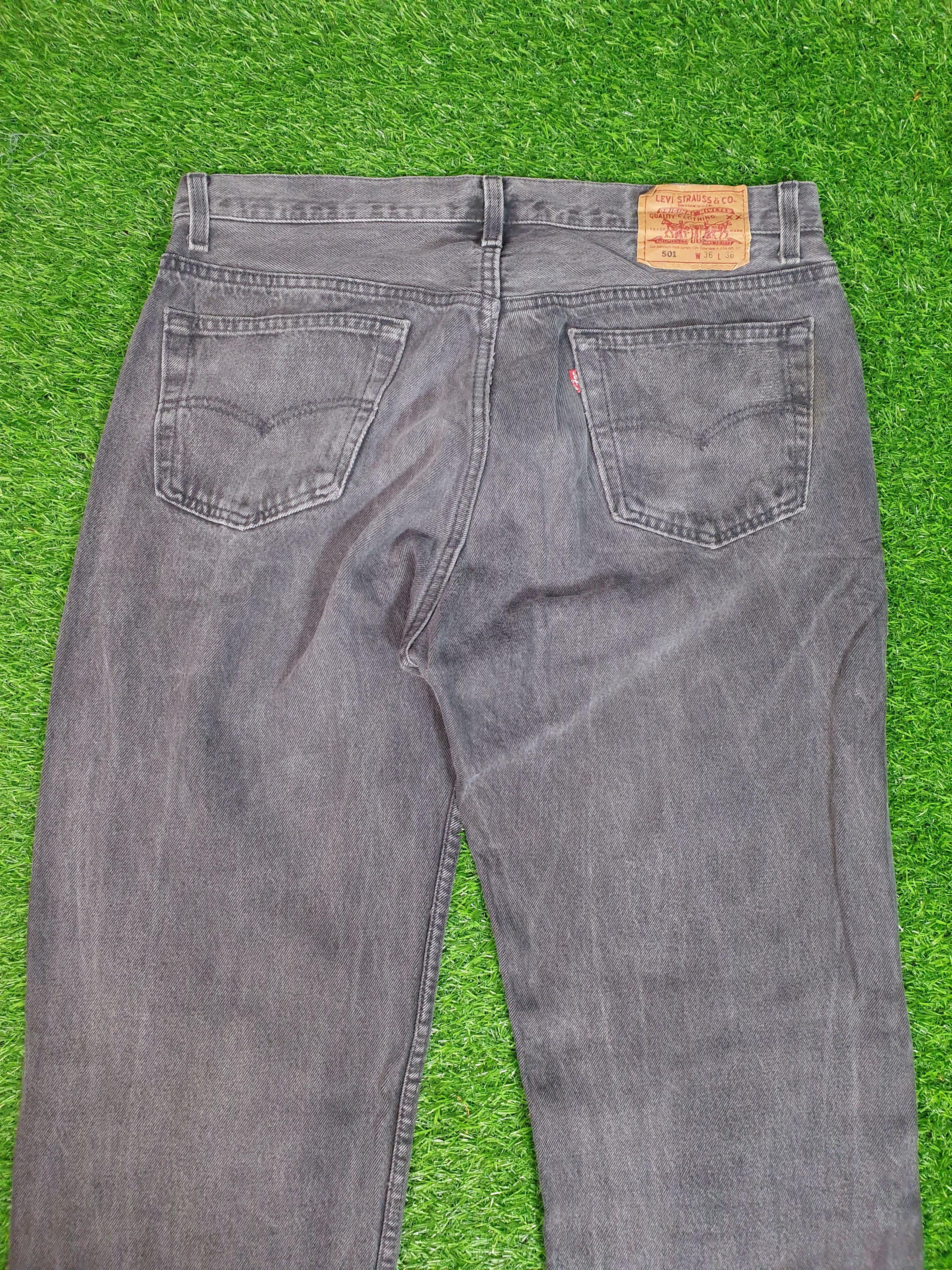 Levi's Vintage 90's LEVIS 501 Super Black Faded 36X36 Jeans L0141 Size US 36 / EU 52 - 7 Thumbnail