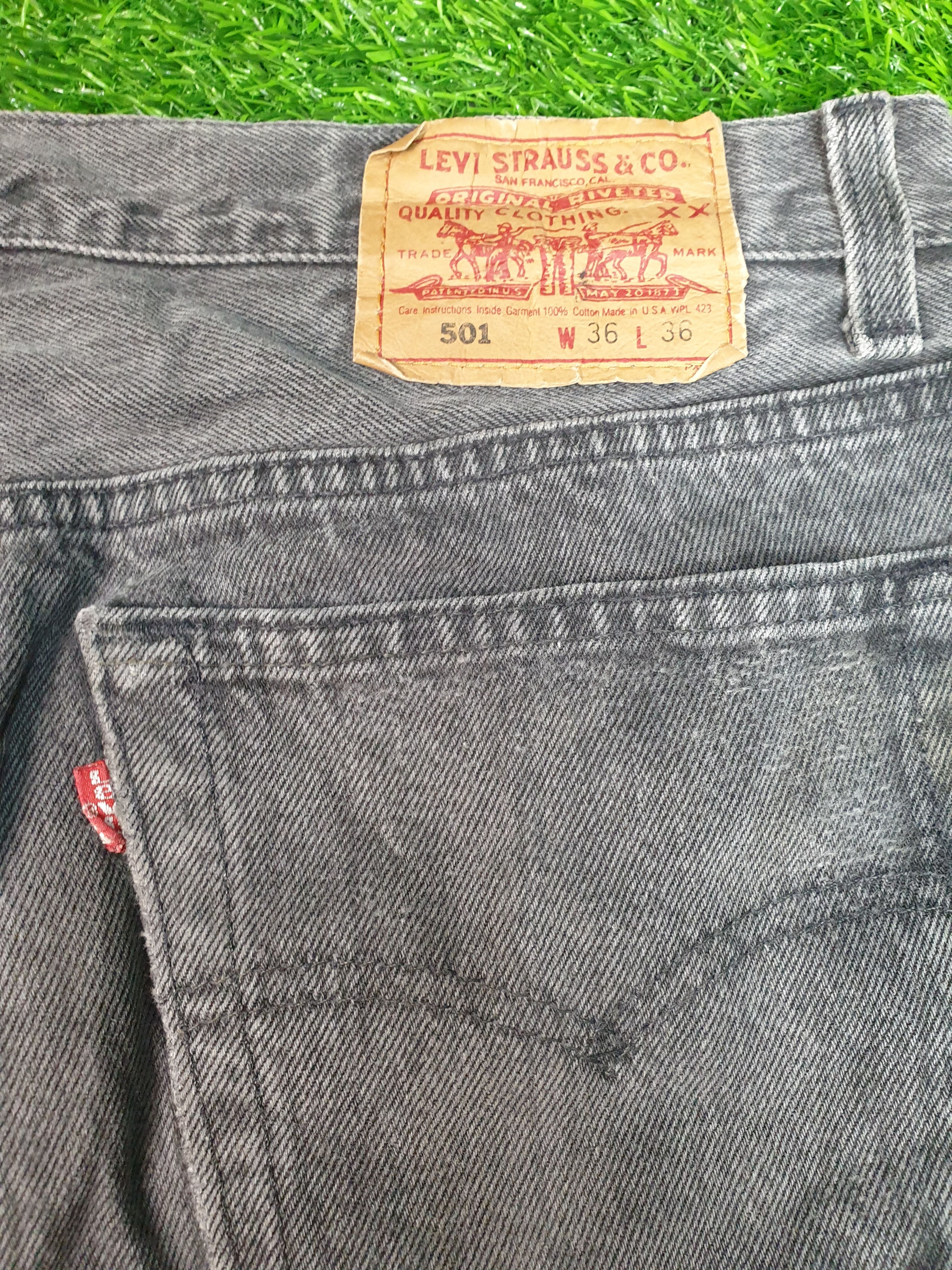Levi's Vintage 90's LEVIS 501 Super Black Faded 36X36 Jeans L0141 Size US 36 / EU 52 - 11 Thumbnail