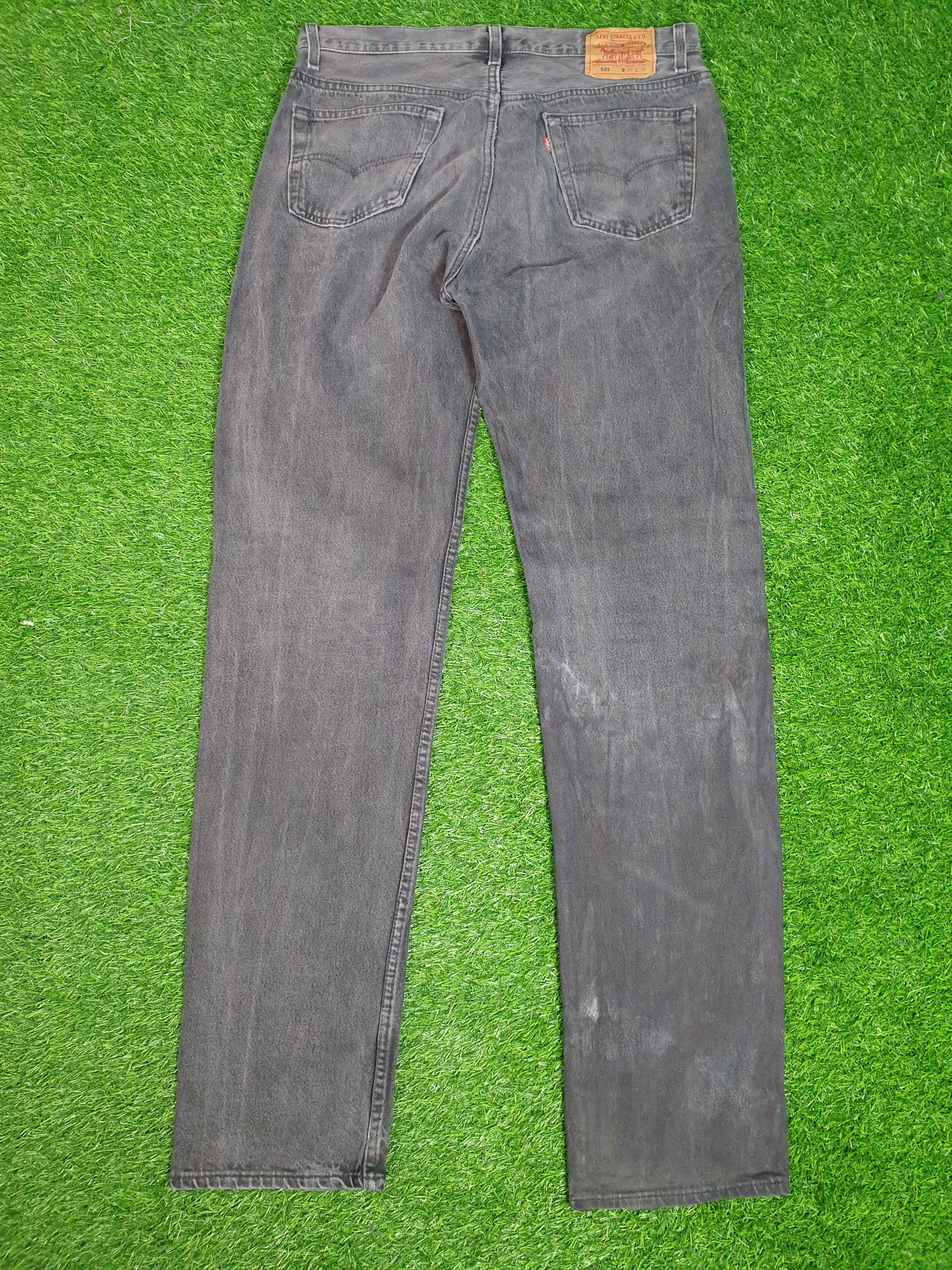 Levi's Vintage 90's LEVIS 501 Super Black Faded 36X36 Jeans L0141 Size US 36 / EU 52 - 2 Thumbnail