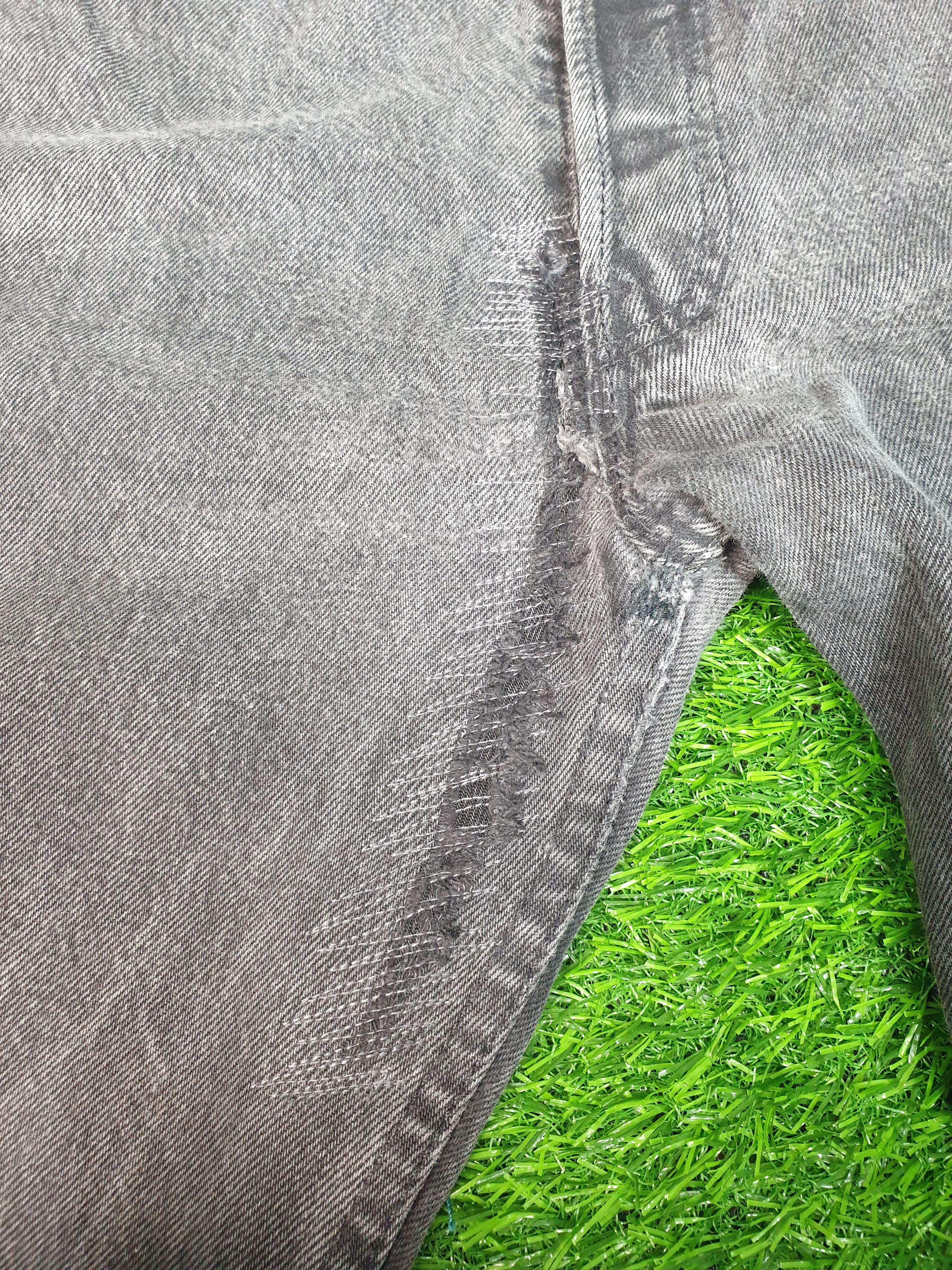Levi's Vintage 90's LEVIS 501 Super Black Faded 36X36 Jeans L0141 Size US 36 / EU 52 - 8 Thumbnail