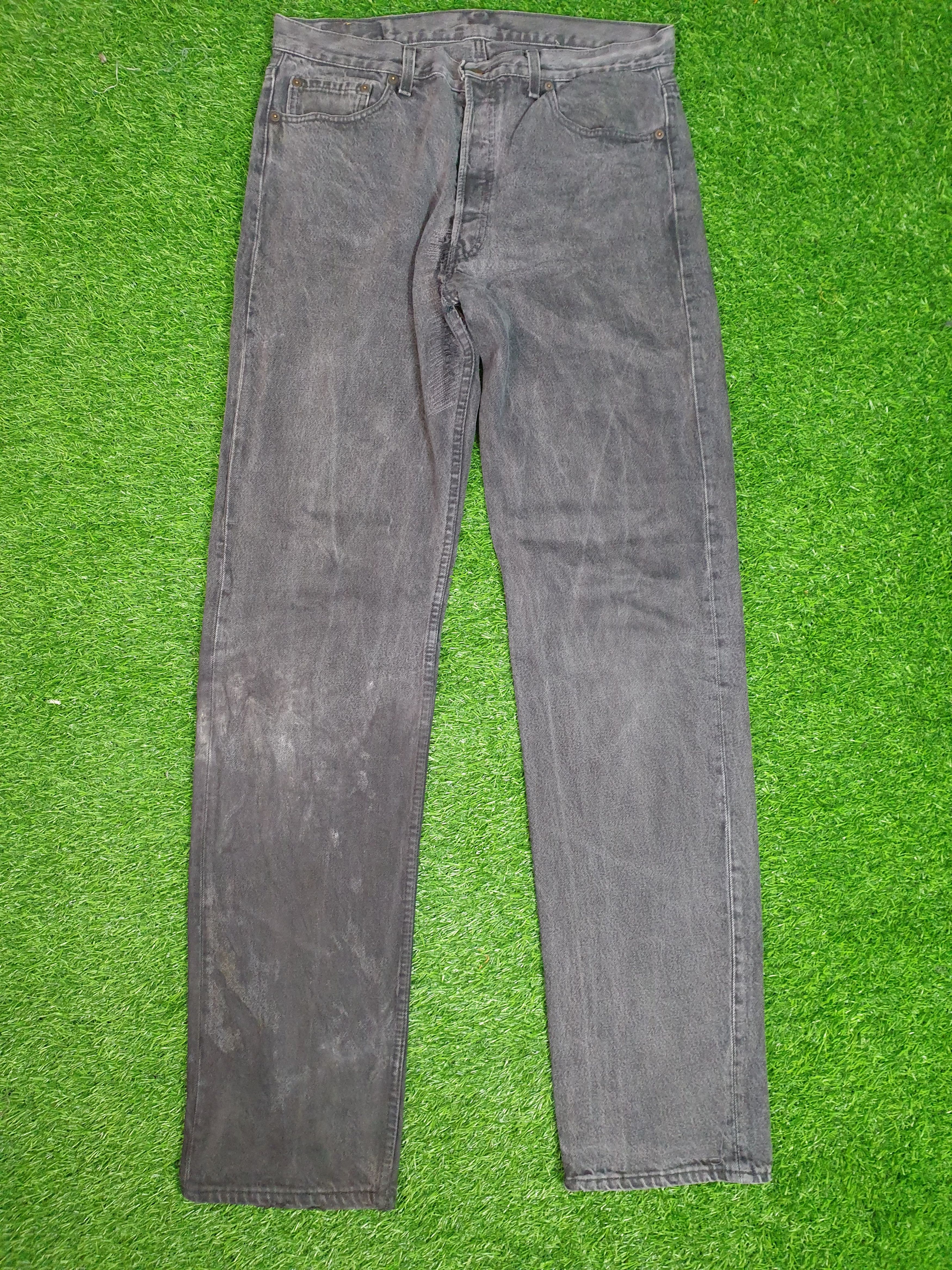 Levi's Vintage 90's LEVIS 501 Super Black Faded 36X36 Jeans L0141 Size US 36 / EU 52 - 1 Thumbnail