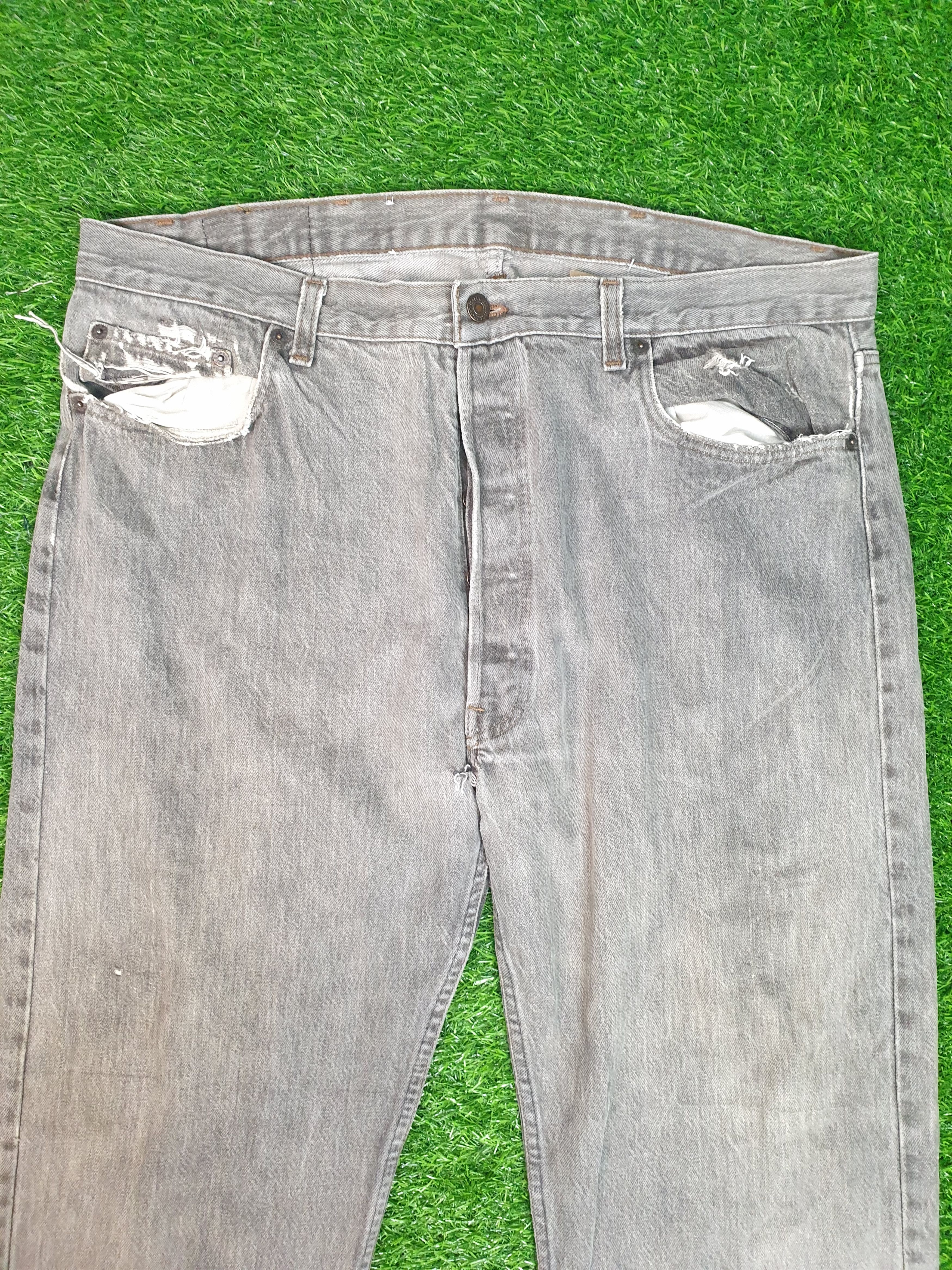 Levi's Vintage Clothing Vintage LEVIS 501 Sun Faded Distressed 39X29.5 Jeans L0058 Size US 39 - 4 Thumbnail