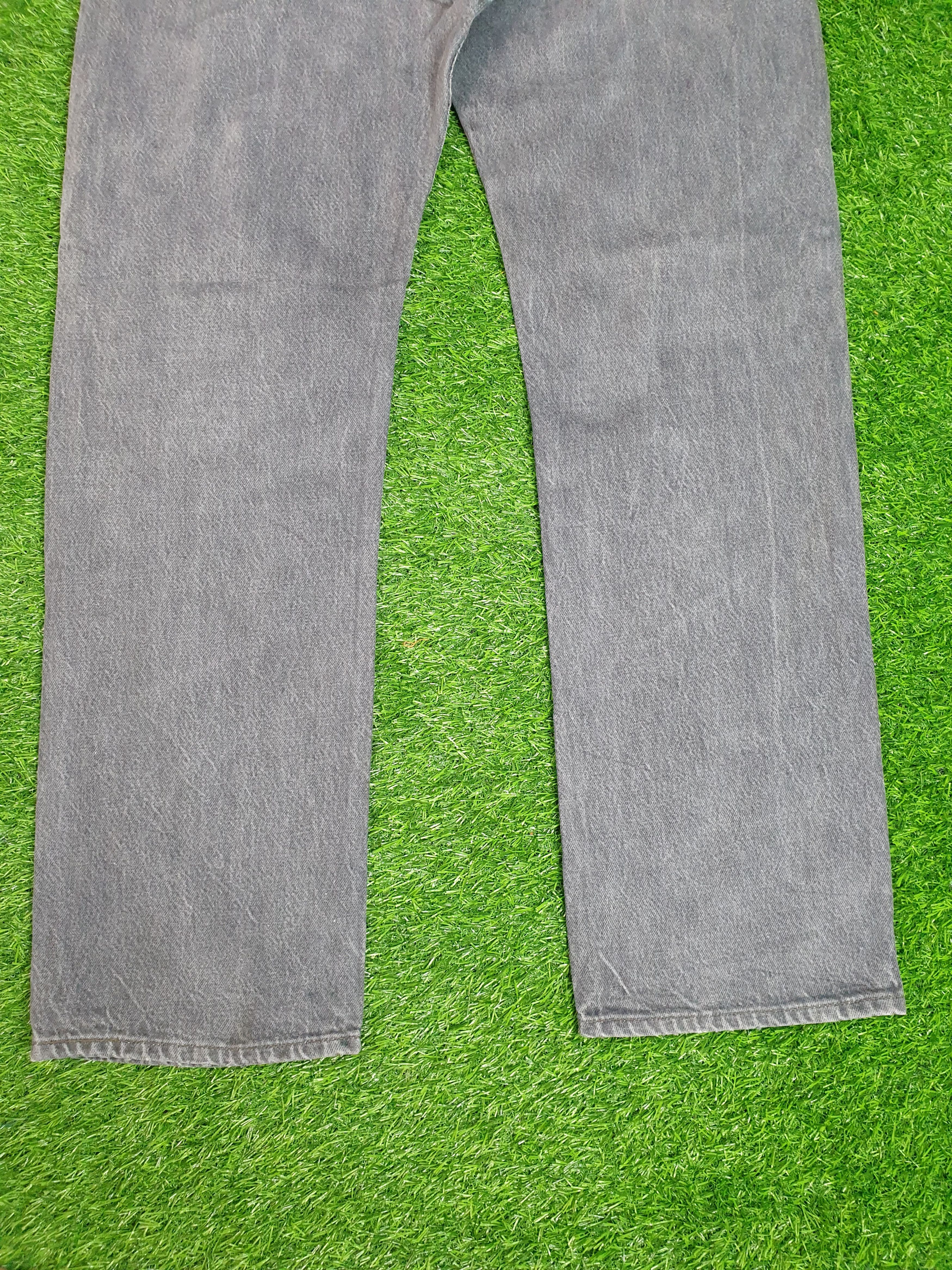 Levi's Vintage 90's LEVIS 501 Rusty Faded Black 35X31 Jeans L0150 Size US 35 - 9 Thumbnail