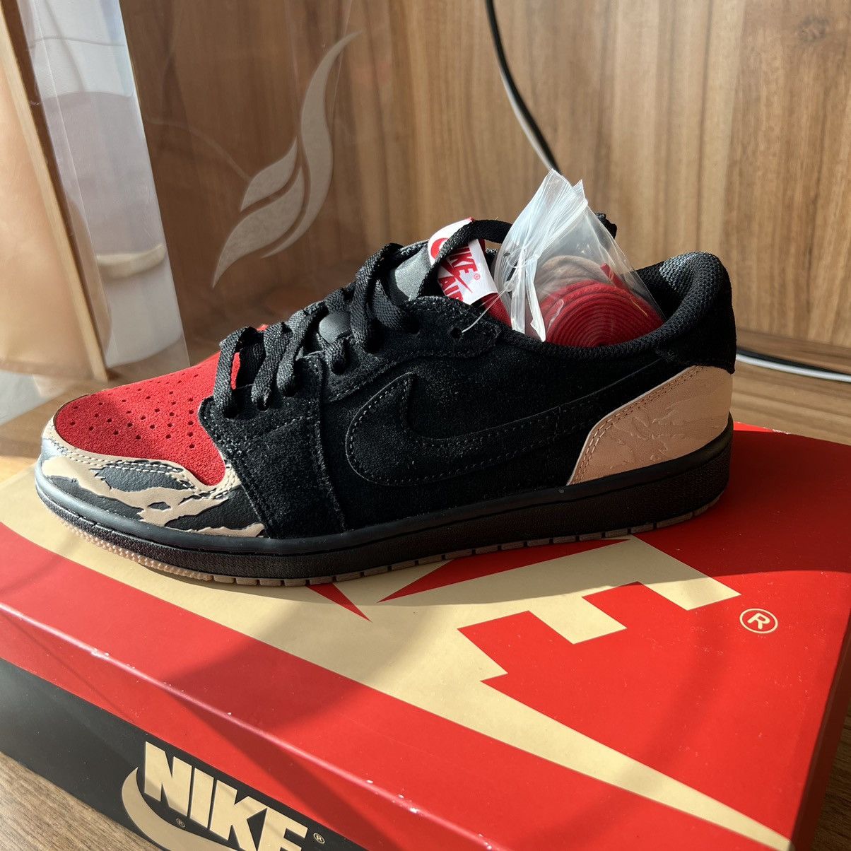 solefly jordan 1 low