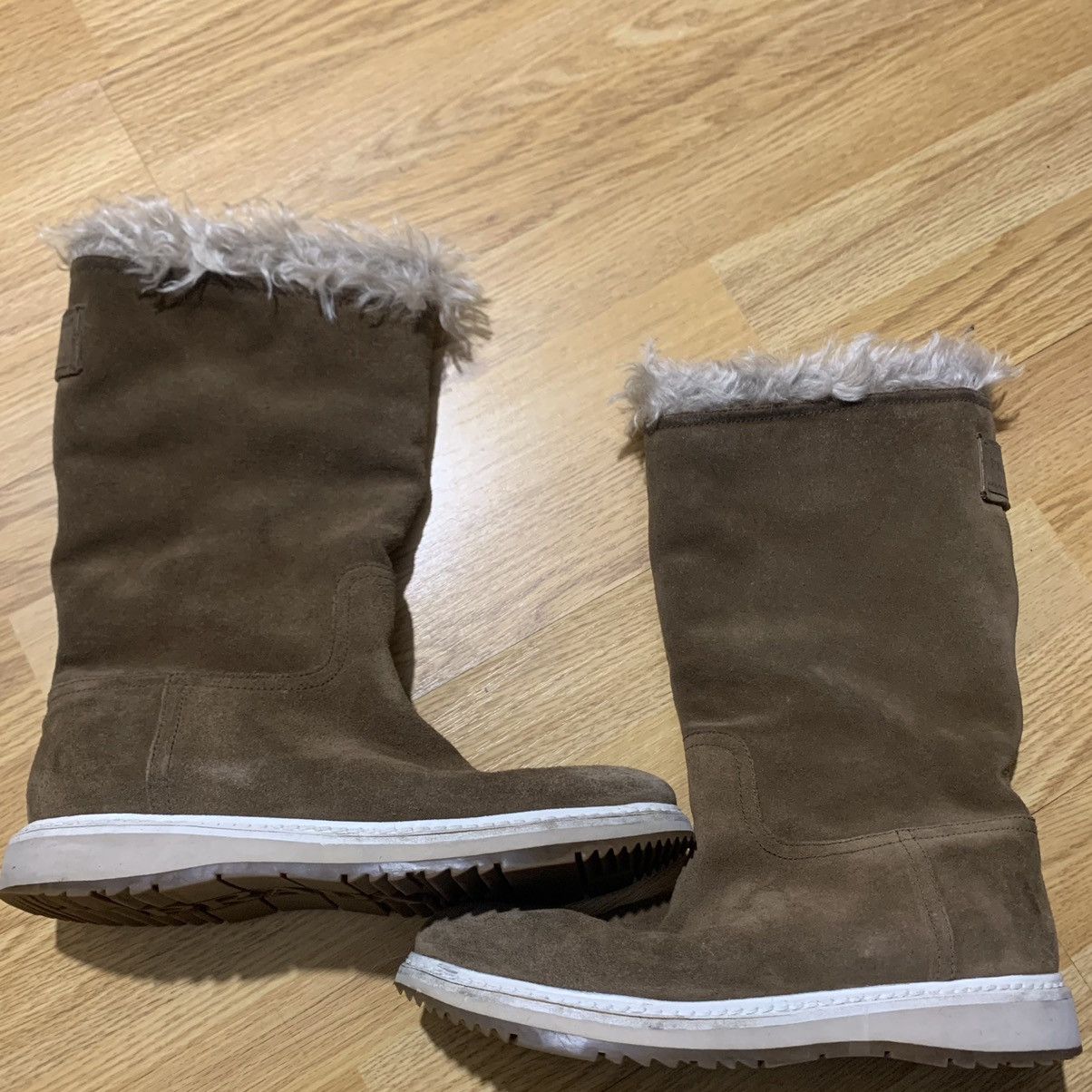 Prada ❄️❄️Vintage Prada Winter Boots Size US 7.5 / EU 40-41 - 1 Thumbnail