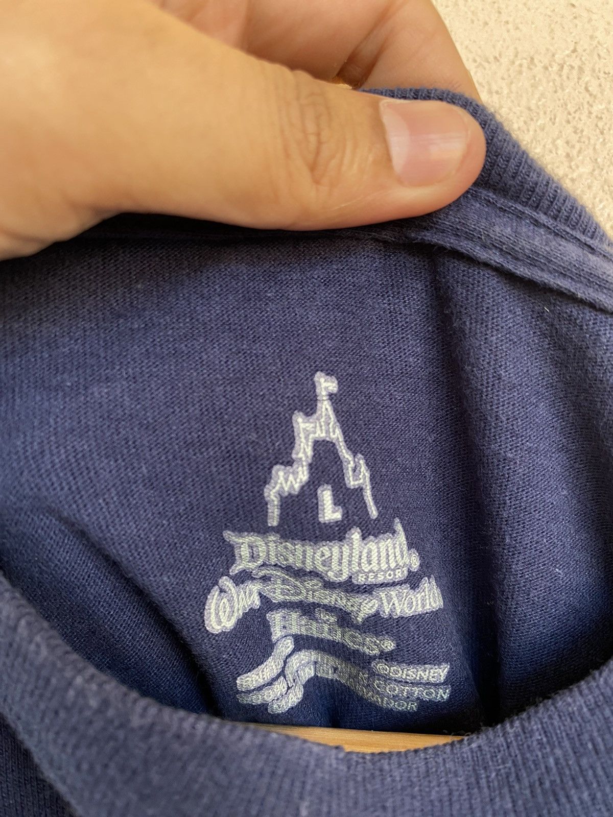Disney × Mickey Mouse × Vintage Vintage Finding Nemo Disneyland Tshirt Size US L / EU 52-54 / 3 - 4 Thumbnail