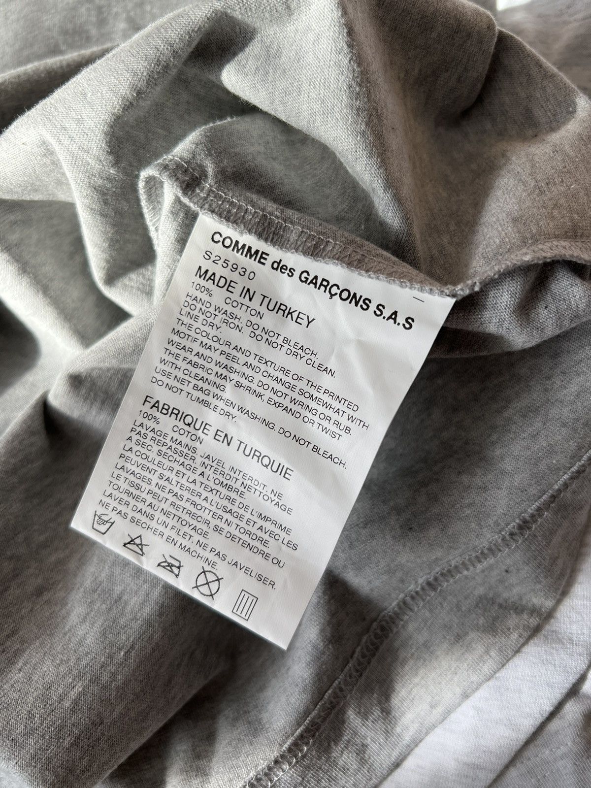 Comme des Garcons 🔥🔥Comme Des Garçons Shirt Boys Grey T-Shirt Size US M / EU 48-50 / 2 - 7 Thumbnail