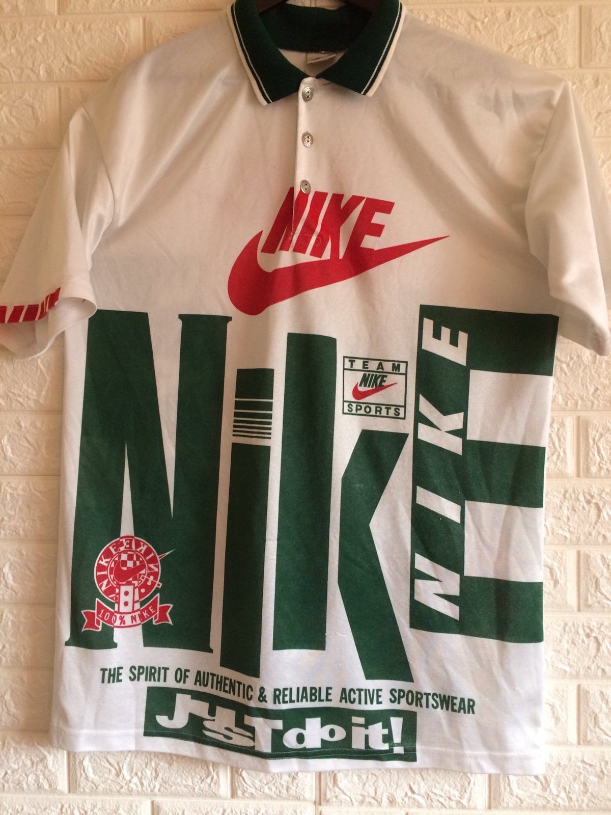 Nike 🔥🔥Vintage Nike Team Sports White T-Shirt Size US L / EU 52-54 / 3 - 1 Thumbnail