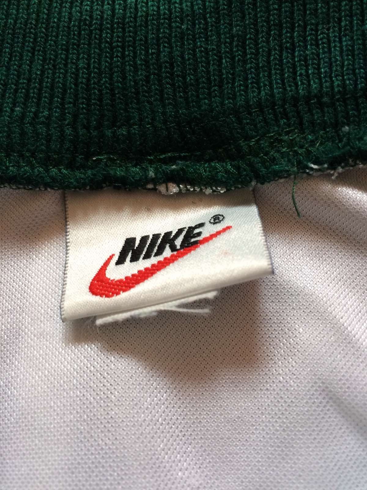 Nike 🔥🔥Vintage Nike Team Sports White T-Shirt Size US L / EU 52-54 / 3 - 4 Thumbnail