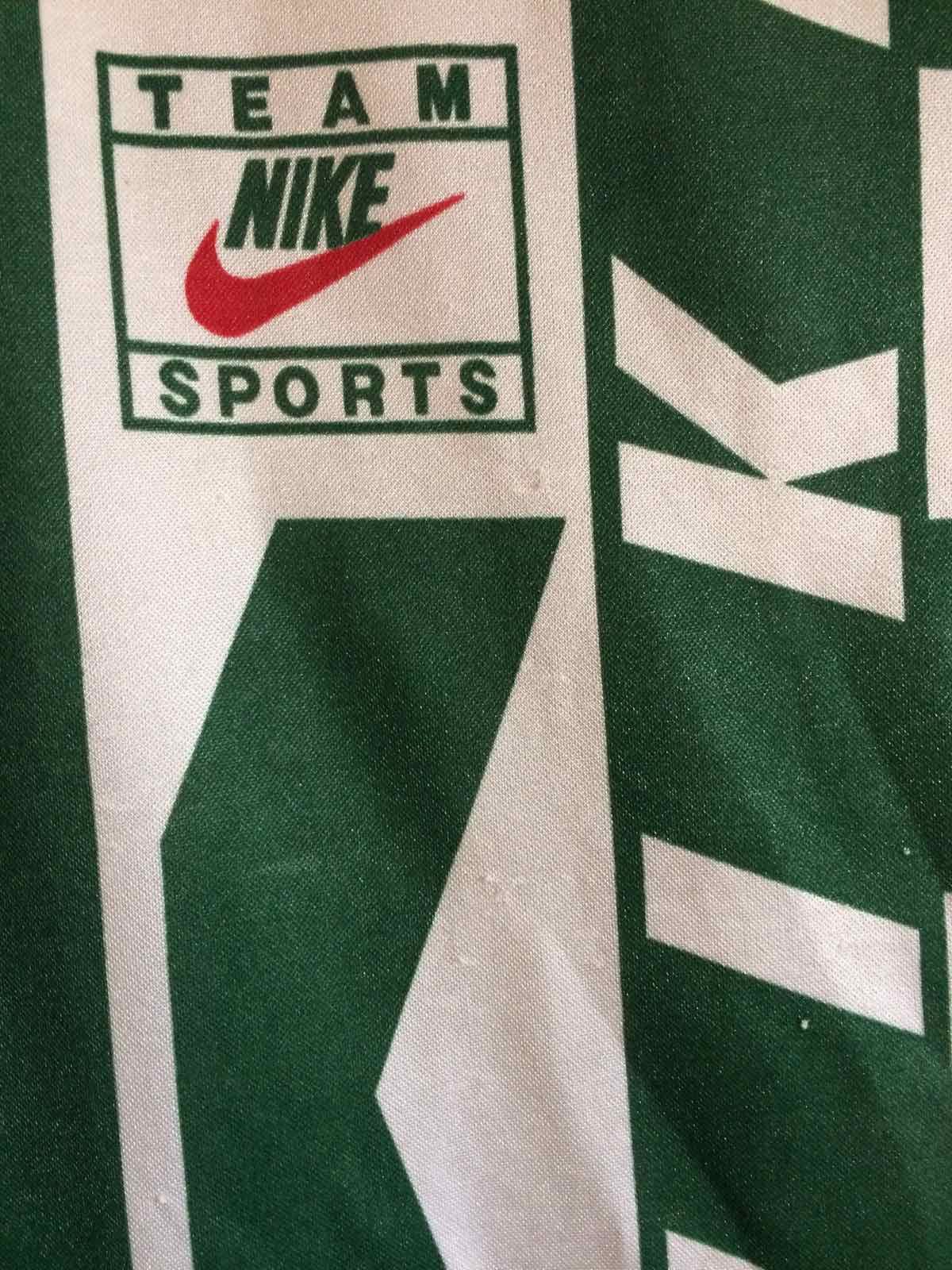 Nike 🔥🔥Vintage Nike Team Sports White T-Shirt Size US L / EU 52-54 / 3 - 8 Thumbnail