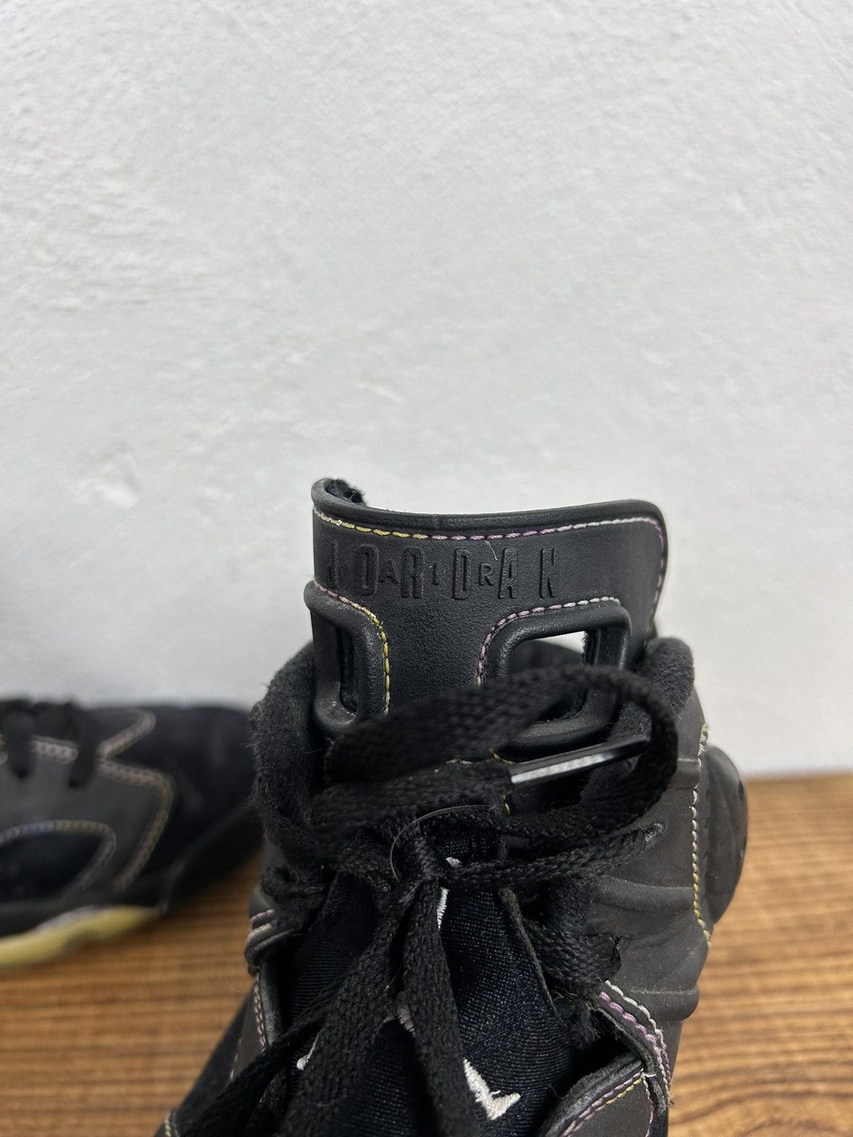 Jordan Brand Vintage 2009 Jordan 6 Retro Reflective Sneaker "Lakers" Size US 8.5 / EU 41-42 - 7 Thumbnail