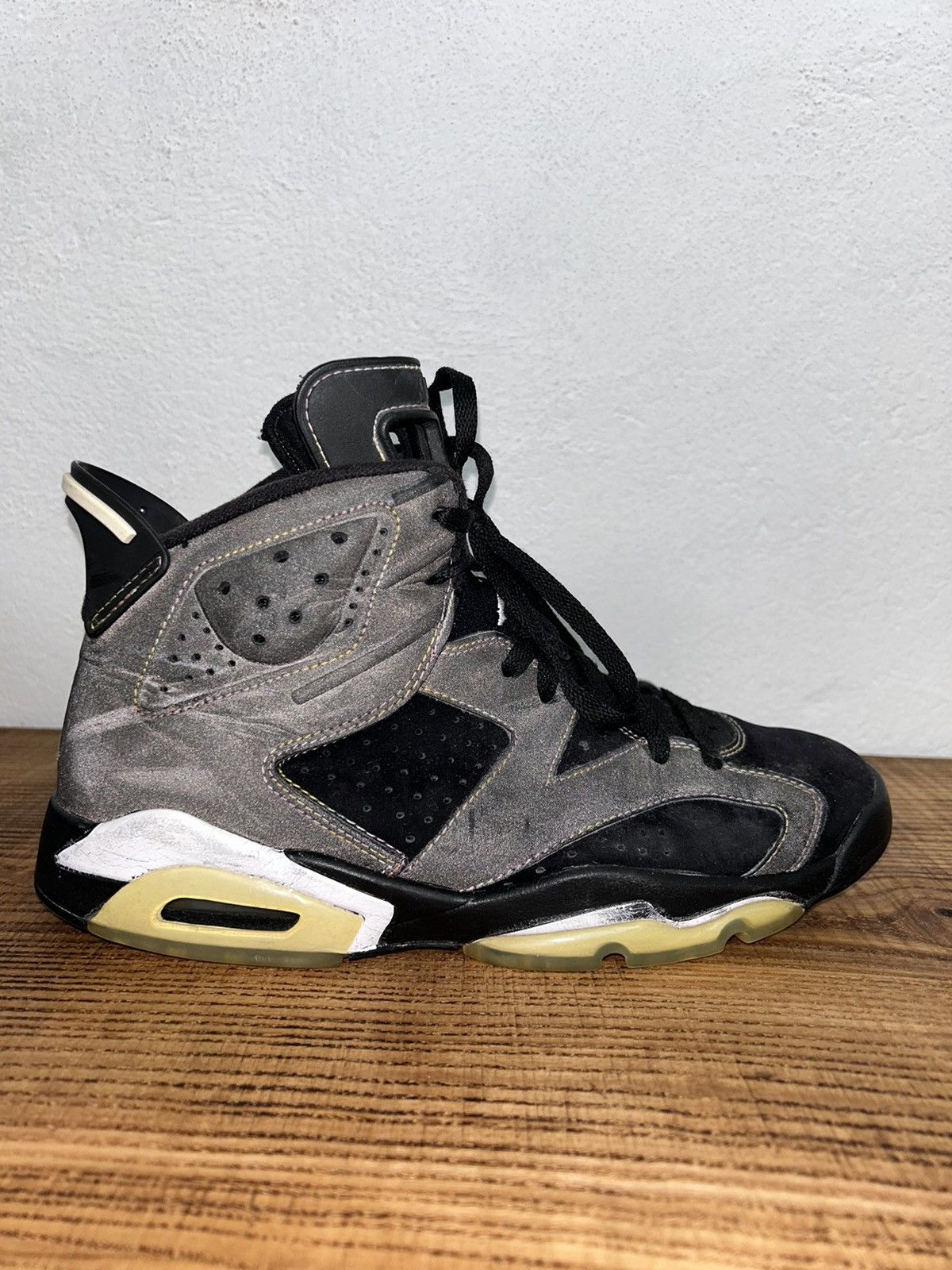 Jordan Brand Vintage 2009 Jordan 6 Retro Reflective Sneaker "Lakers" Size US 8.5 / EU 41-42 - 20 Thumbnail