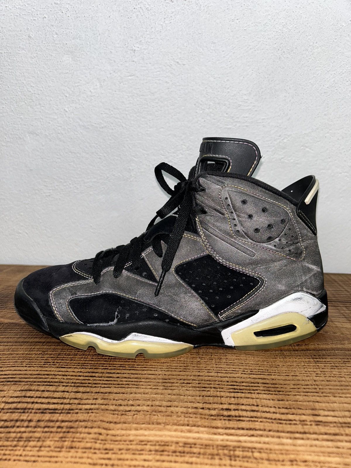 Jordan Brand Vintage 2009 Jordan 6 Retro Reflective Sneaker "Lakers" Size US 8.5 / EU 41-42 - 18 Thumbnail