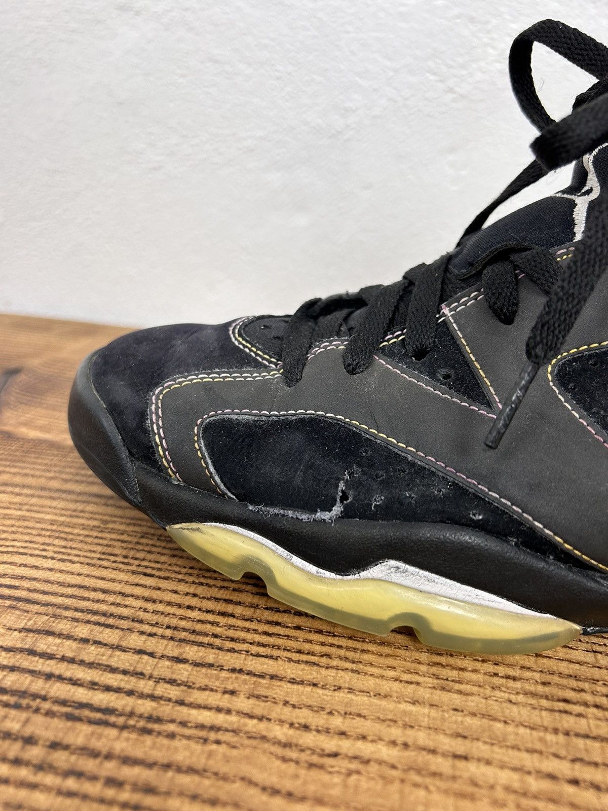 Jordan Brand Vintage 2009 Jordan 6 Retro Reflective Sneaker "Lakers" Size US 8.5 / EU 41-42 - 17 Thumbnail