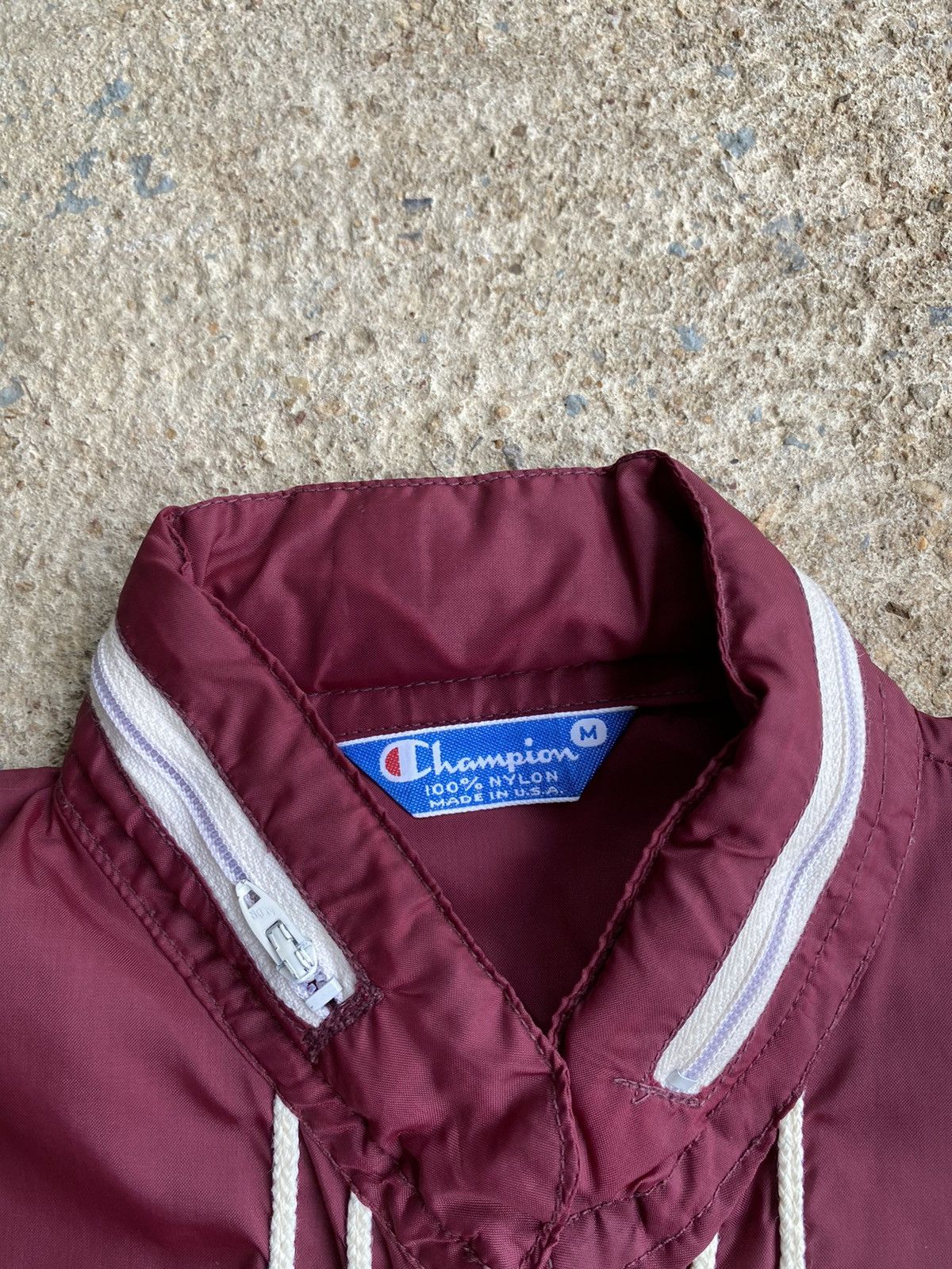Champion × Vintage Vintage 70’s Champion Bridgewater College Zip Windbreaker Size US L / EU 52-54 / 3 - 4 Thumbnail
