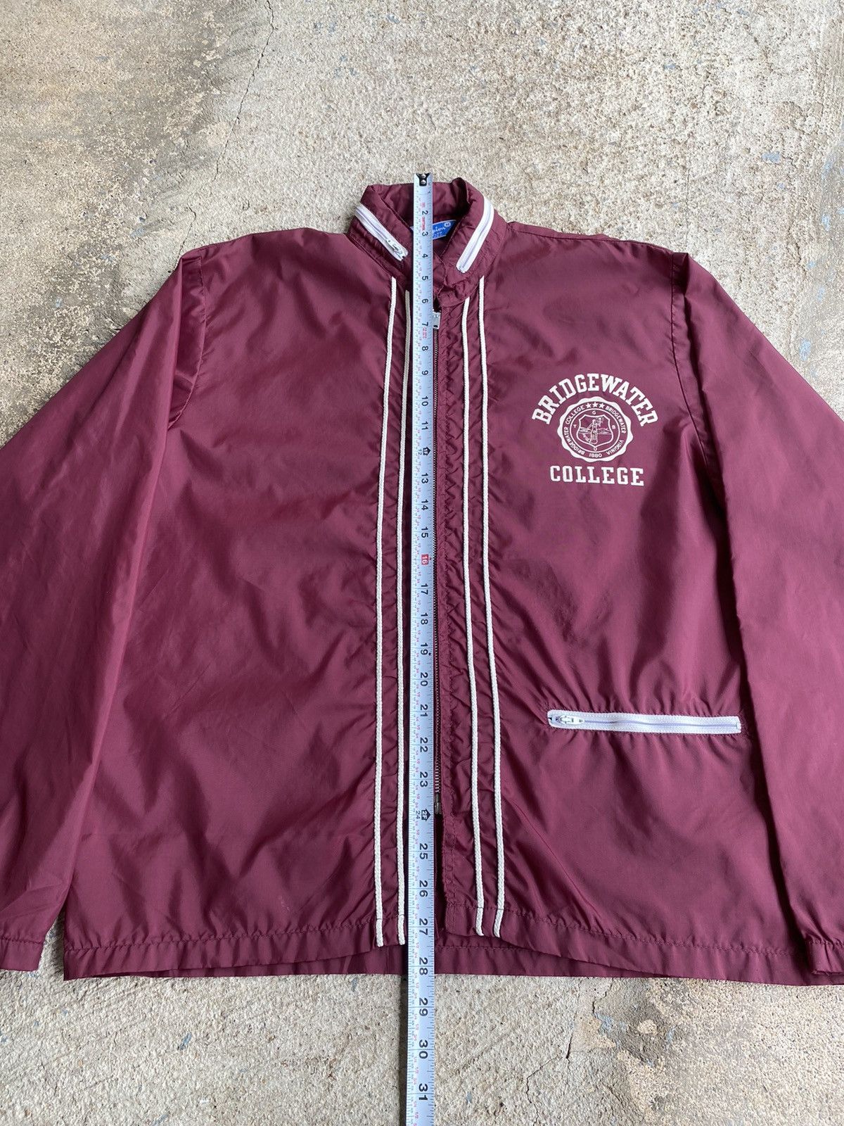 Champion × Vintage Vintage 70’s Champion Bridgewater College Zip Windbreaker Size US L / EU 52-54 / 3 - 11 Thumbnail