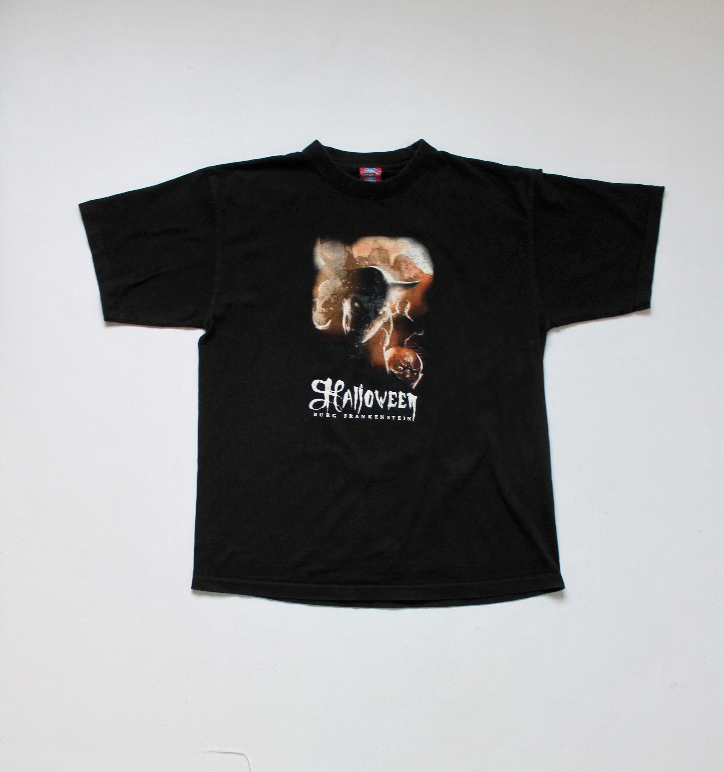 Vintage Vintage! Halloween Burg Frankenstein T-shirt Faded Black Size US M / EU 48-50 / 2 - 1 Thumbnail