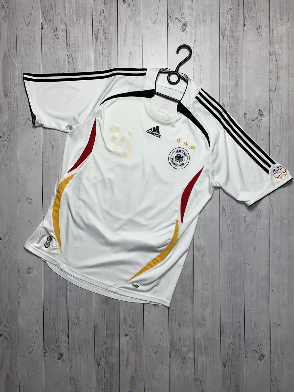Adidas × Vintage Vintage Deutschland soccer jersey 16 Lahm adidas size L Size US L / EU 52-54 / 3 - 1 Thumbnail