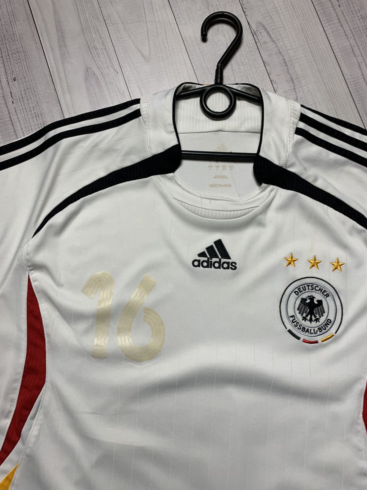 Adidas × Vintage Vintage Deutschland soccer jersey 16 Lahm adidas size L Size US L / EU 52-54 / 3 - 4 Thumbnail