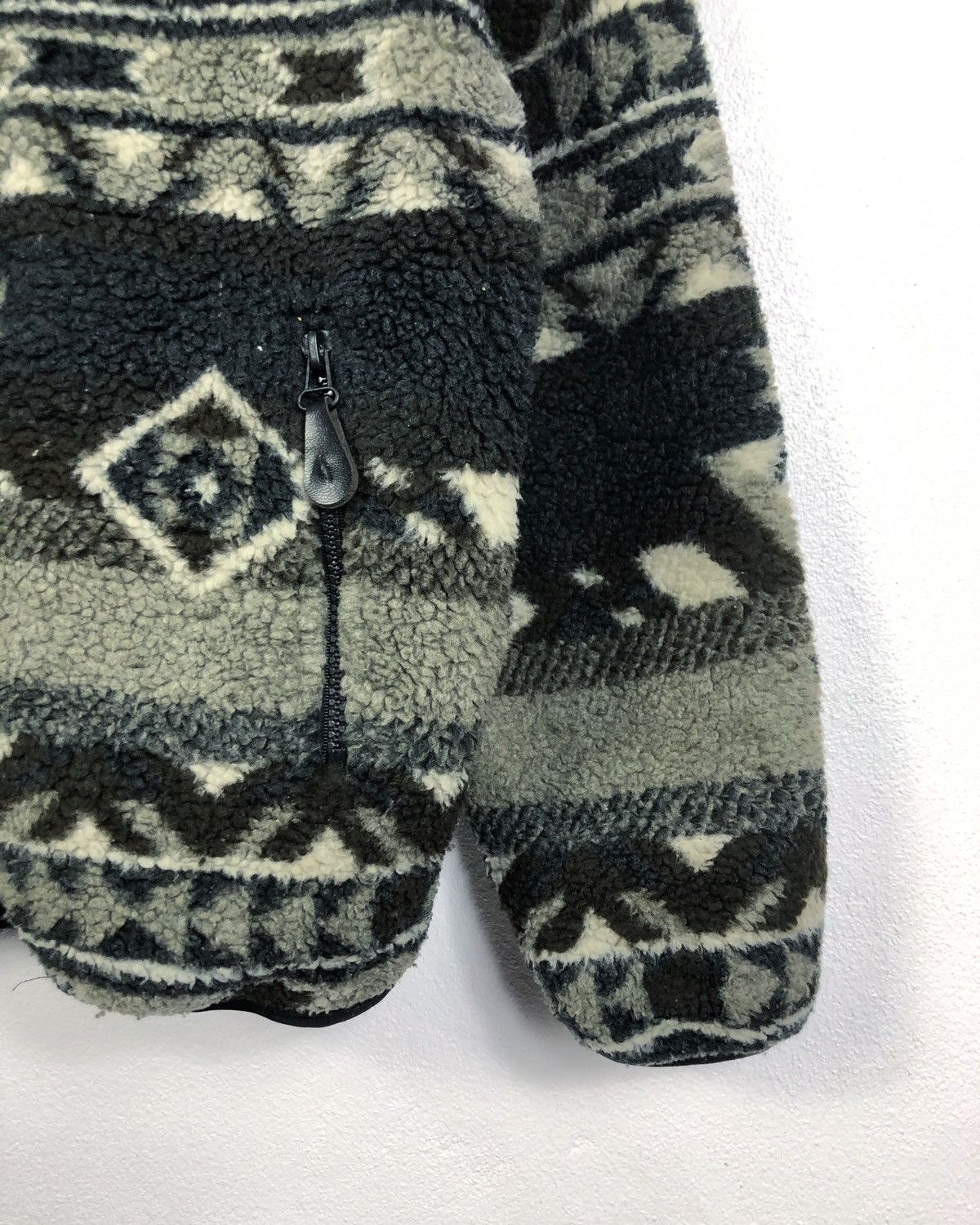 Vintage Rare Vintage Burgh Scott Navajo Fleece Sweatshirt Size US L / EU 52-54 / 3 - 5 Thumbnail