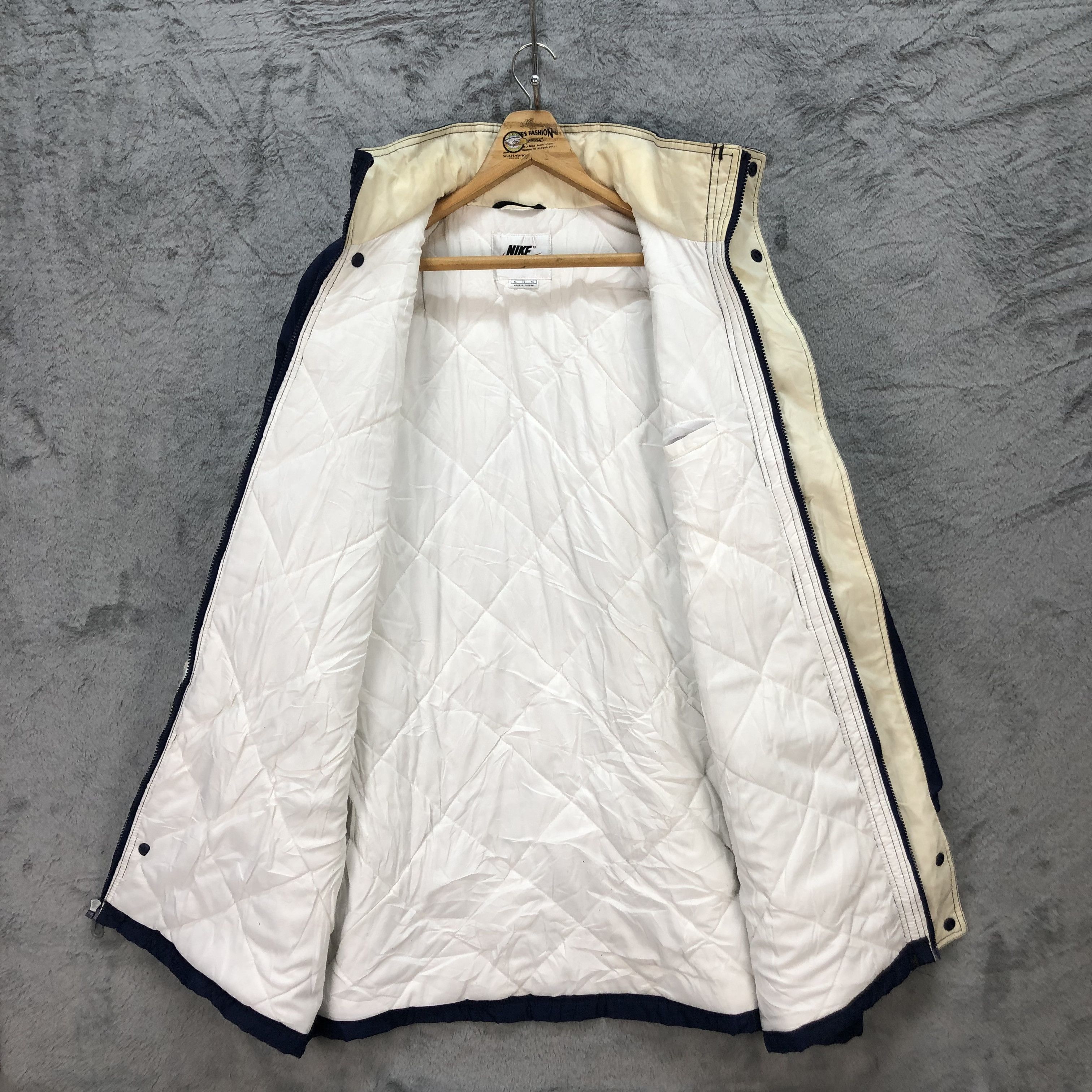 Nike VINTAGE NIKE SLEEVE BIG LOGO PARKA #5520-195 Size US XL / EU 56 / 4 - 10 Thumbnail