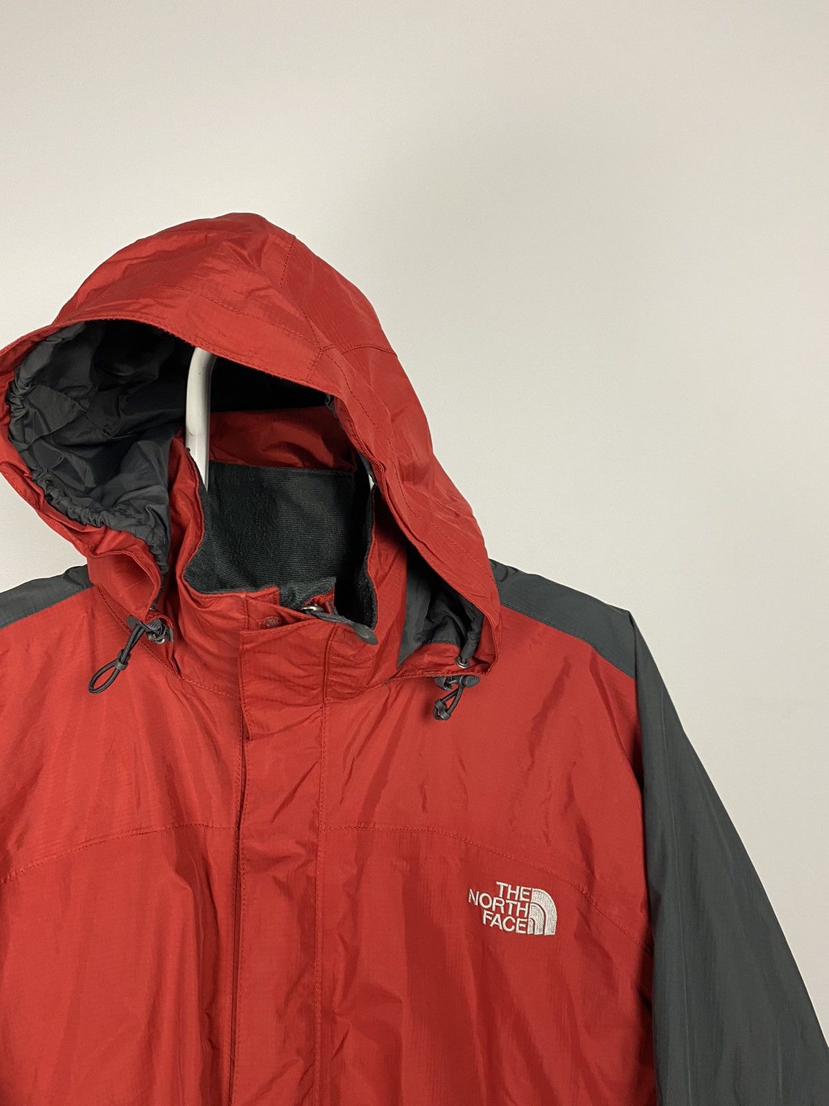 The North Face The North Face HyVent windbreaker jacket vintage red TNF Size US M / EU 48-50 / 2 - 7 Thumbnail