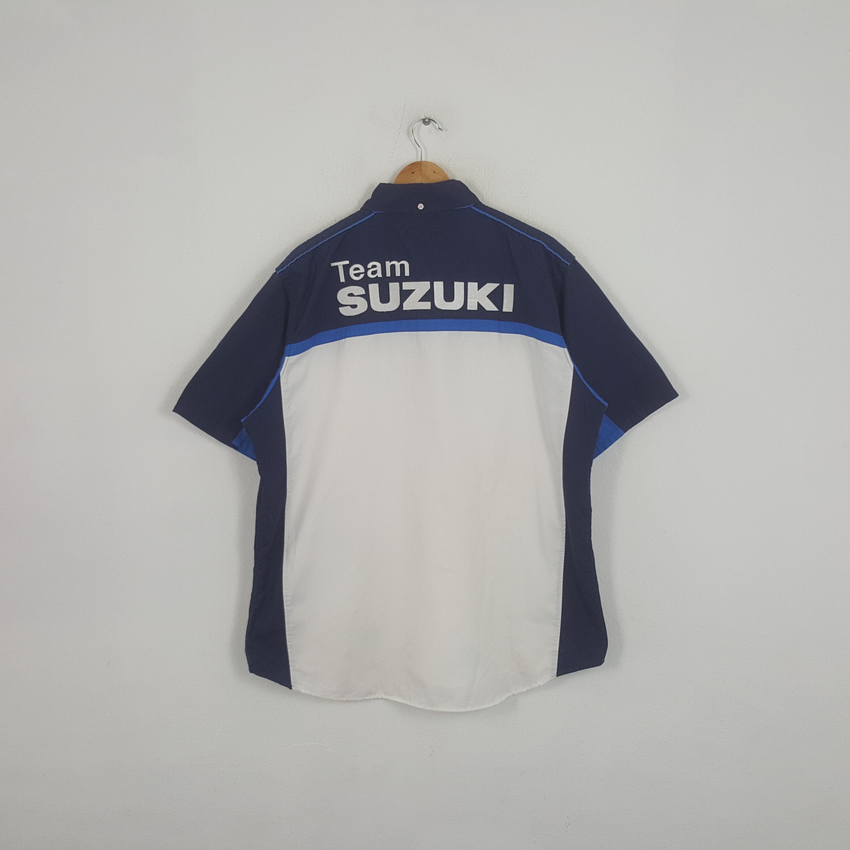 Vintage Vintage SUZUKI Racing Team Motorsport Staff Shirt Size US XL / EU 56 / 4 - 1 Thumbnail
