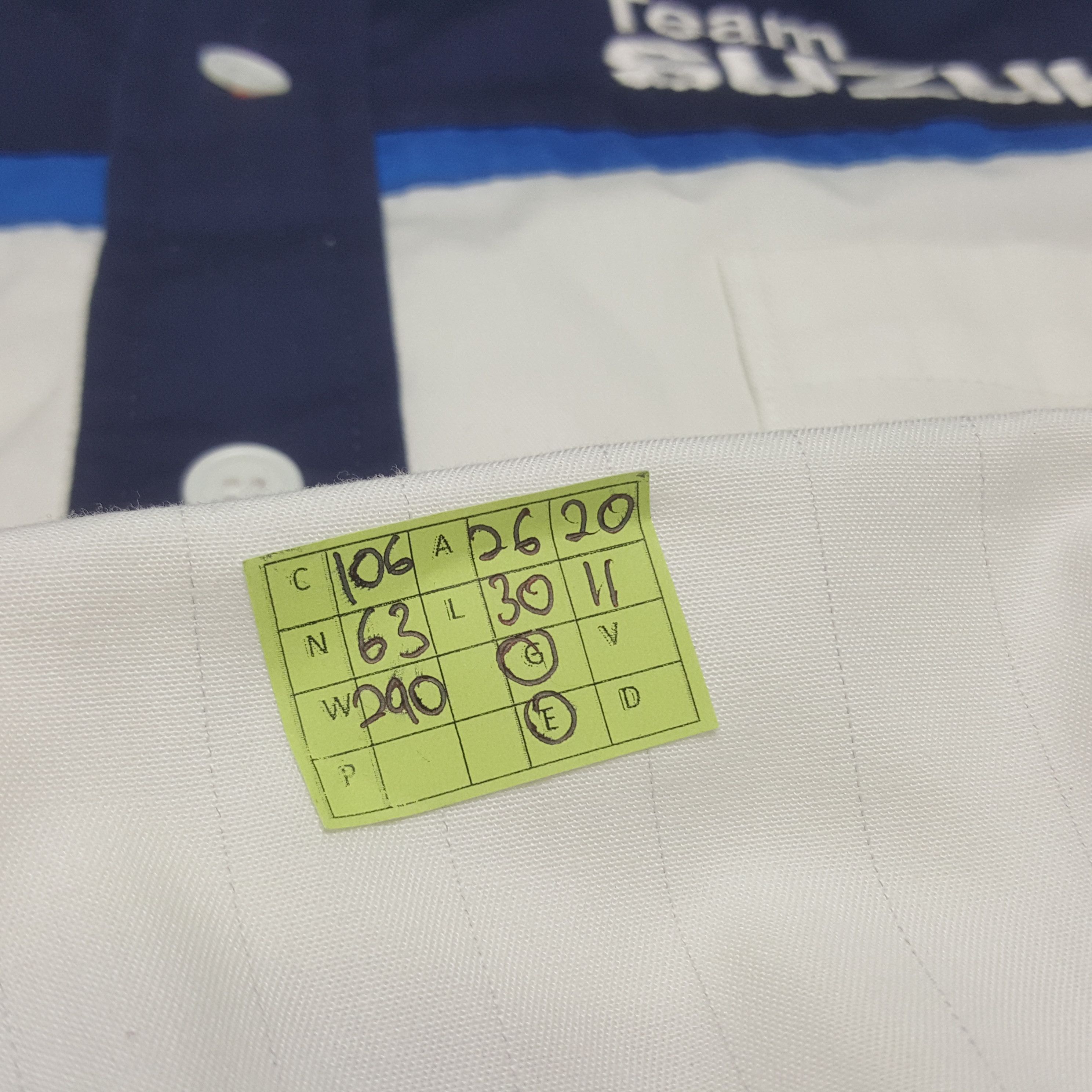 Vintage Vintage SUZUKI Racing Team Motorsport Staff Shirt Size US XL / EU 56 / 4 - 8 Thumbnail