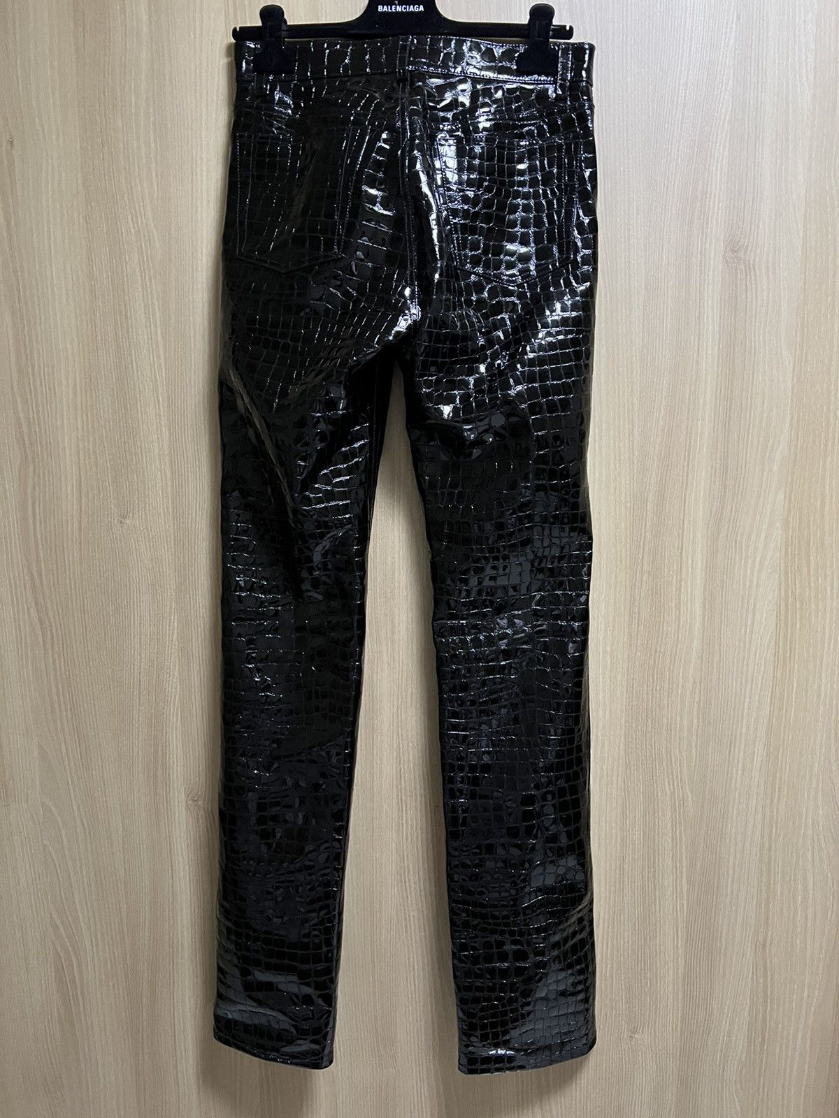 Balenciaga SS19 Croc embossed calfskin leather pants Size US 29 - 2 Thumbnail