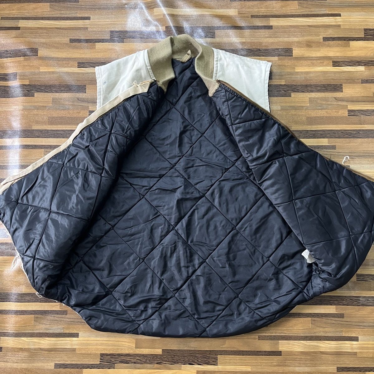 Carhartt × Vintage Distressed Vintage Carhartt Detroit Vest Ripped Made In USA Size US L / EU 52-54 / 3 - 11 Thumbnail
