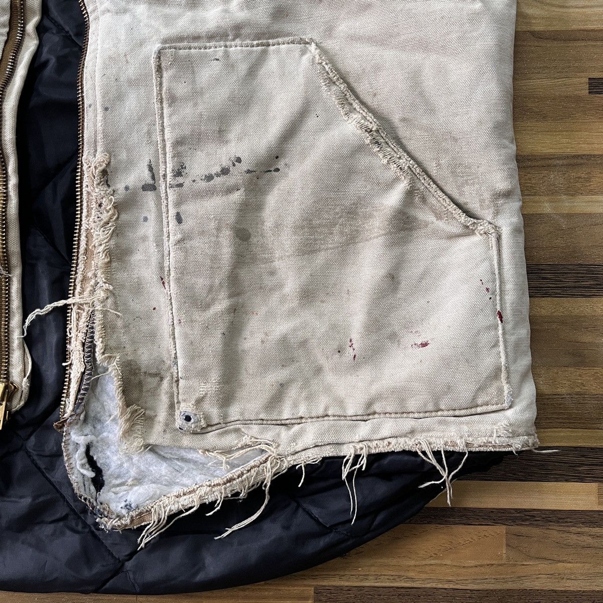 Carhartt × Vintage Distressed Vintage Carhartt Detroit Vest Ripped Made In USA Size US L / EU 52-54 / 3 - 8 Thumbnail