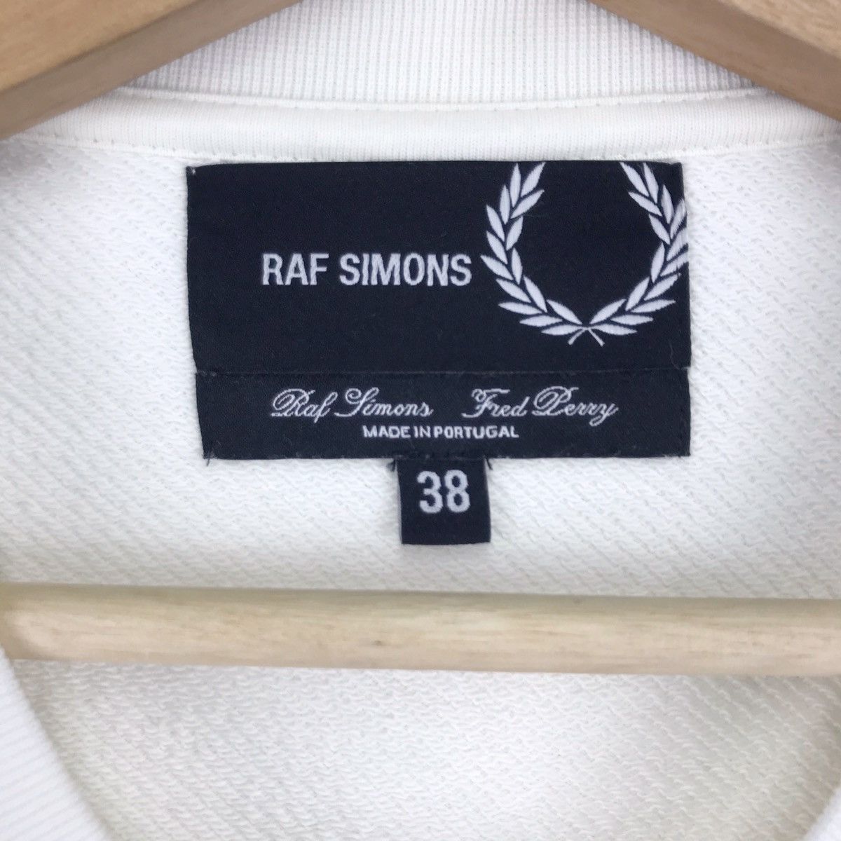 Fred Perry × Raf Simons Embroidered White Logo Sweatshirt Size US M / EU 48-50 / 2 - 7 Thumbnail