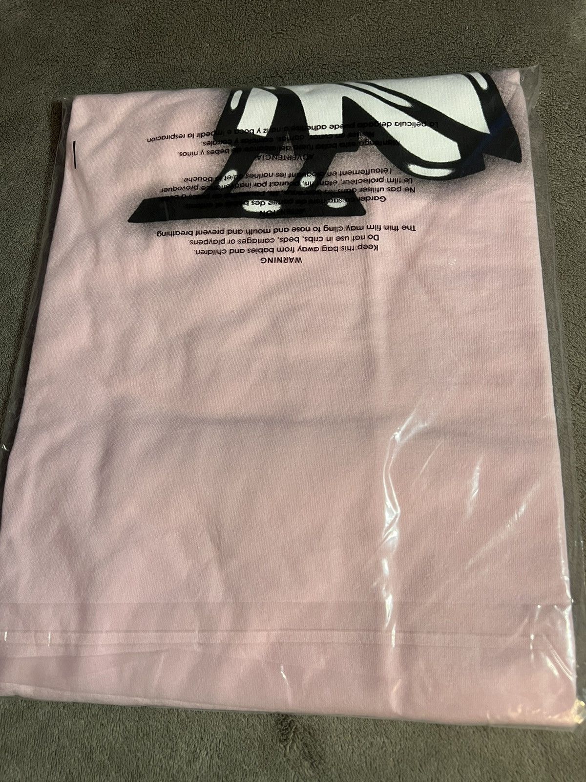 Hypebeast × October's Very Own **SIZE 3XL** OVO T-SHIRT SMOKE OG OWL TEE BRAND NEW Size US XXL / EU 58 / 5 - 2 Thumbnail