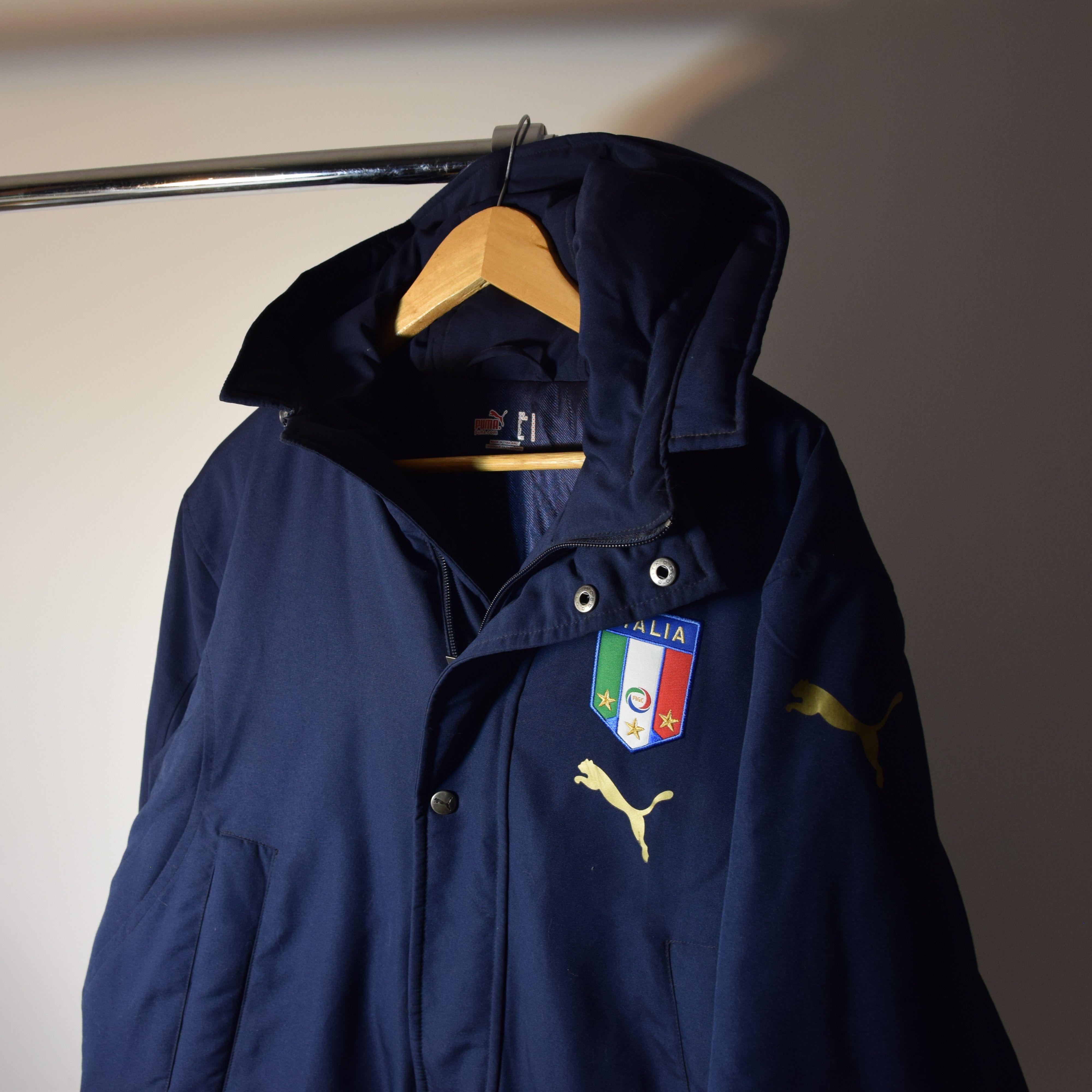 Puma Puffed Italy National Official Soccer Parka Jacket M Jersey Size US M / EU 48-50 / 2 - 8 Thumbnail