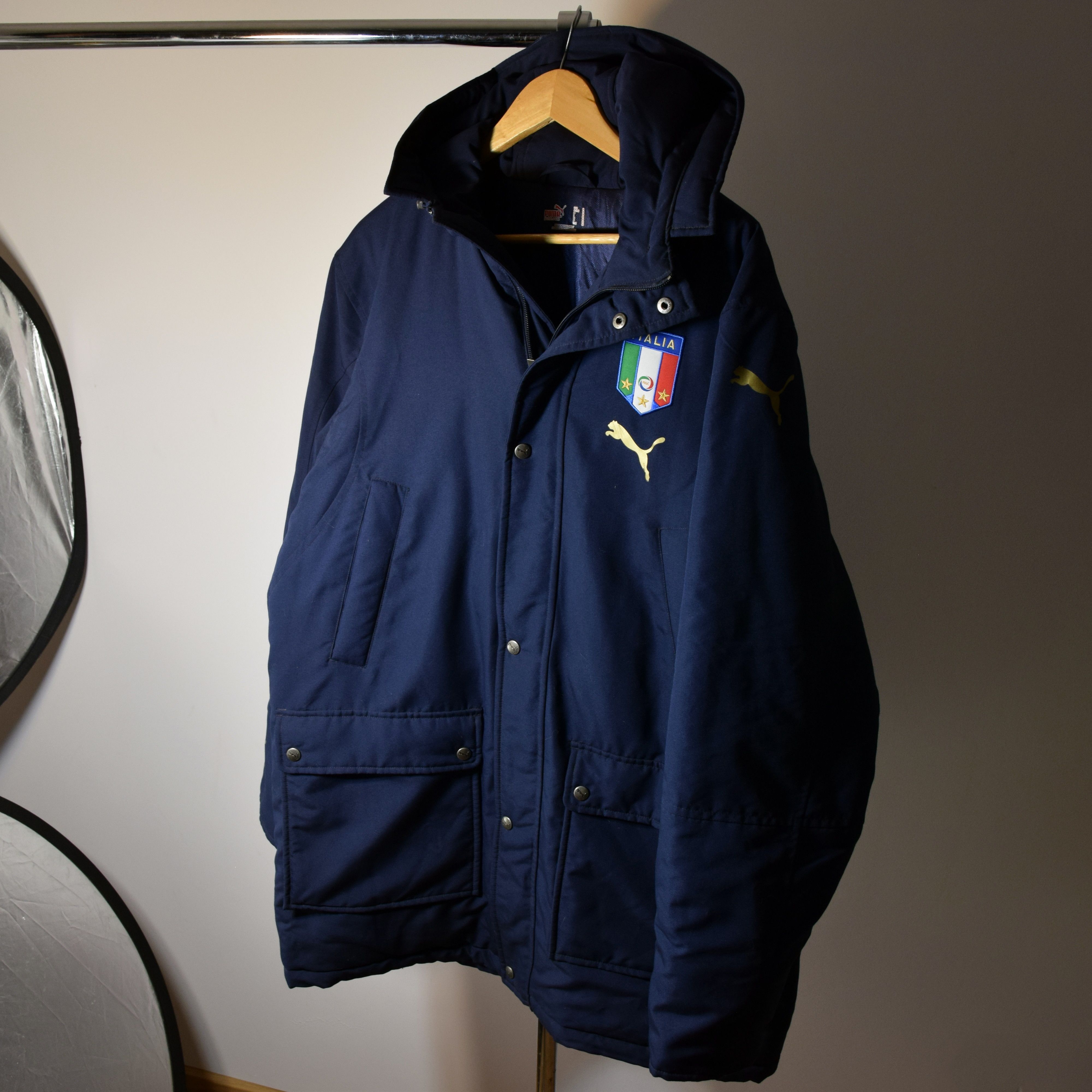 Puma Puffed Italy National Official Soccer Parka Jacket M Jersey Size US M / EU 48-50 / 2 - 1 Thumbnail