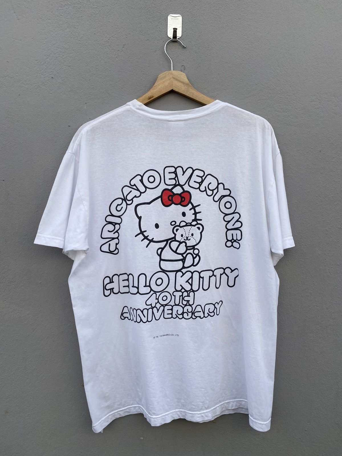 Anime 40th anniversary hello kitty “arigato everyone” x sanrio Size US L / EU 52-54 / 3 - 6 Thumbnail