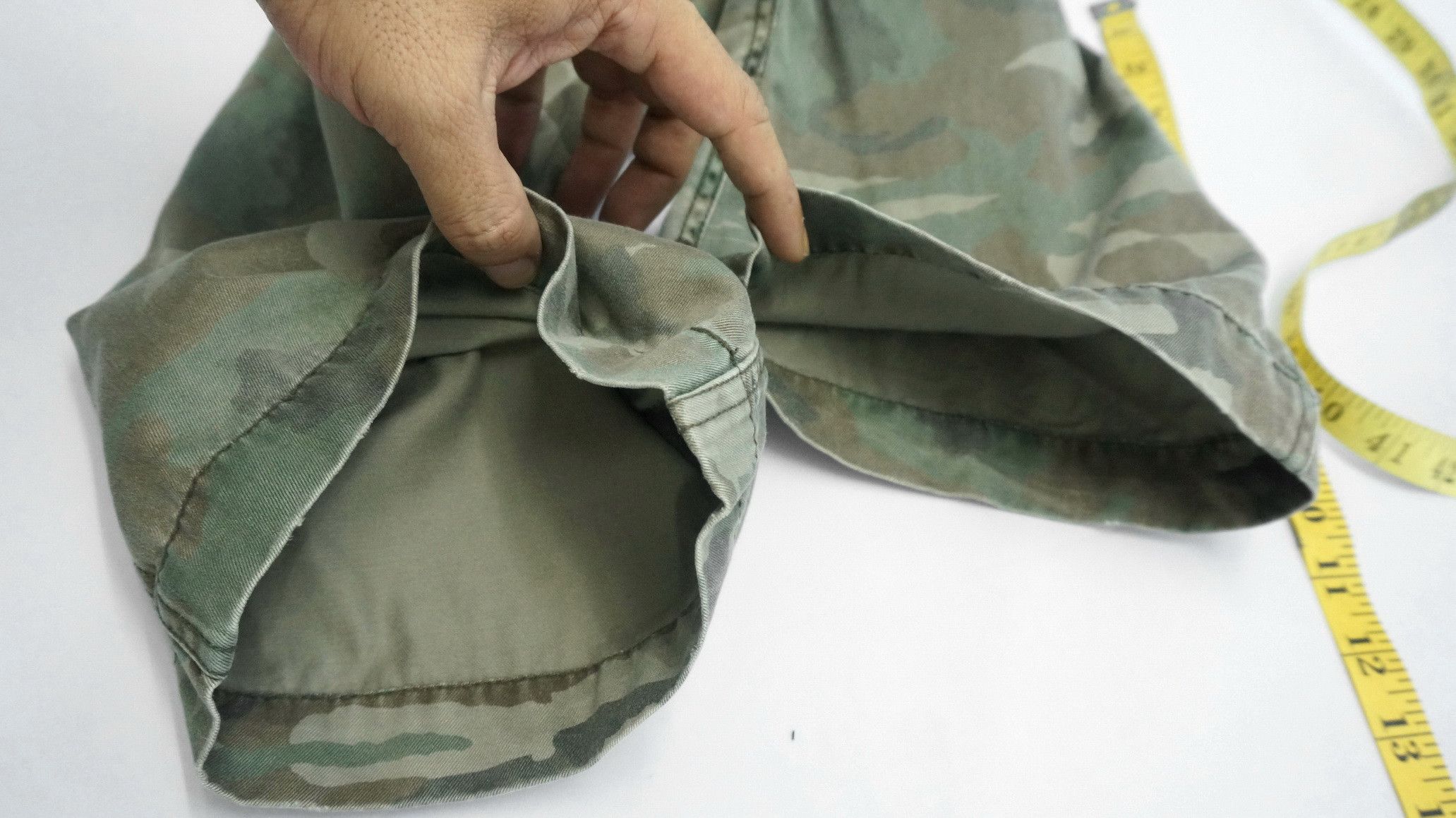 Other Vtg REAL CRUSH CLOTHING Dusty Camo Military Worn Cargo Pant Size US 33 - 21 Thumbnail