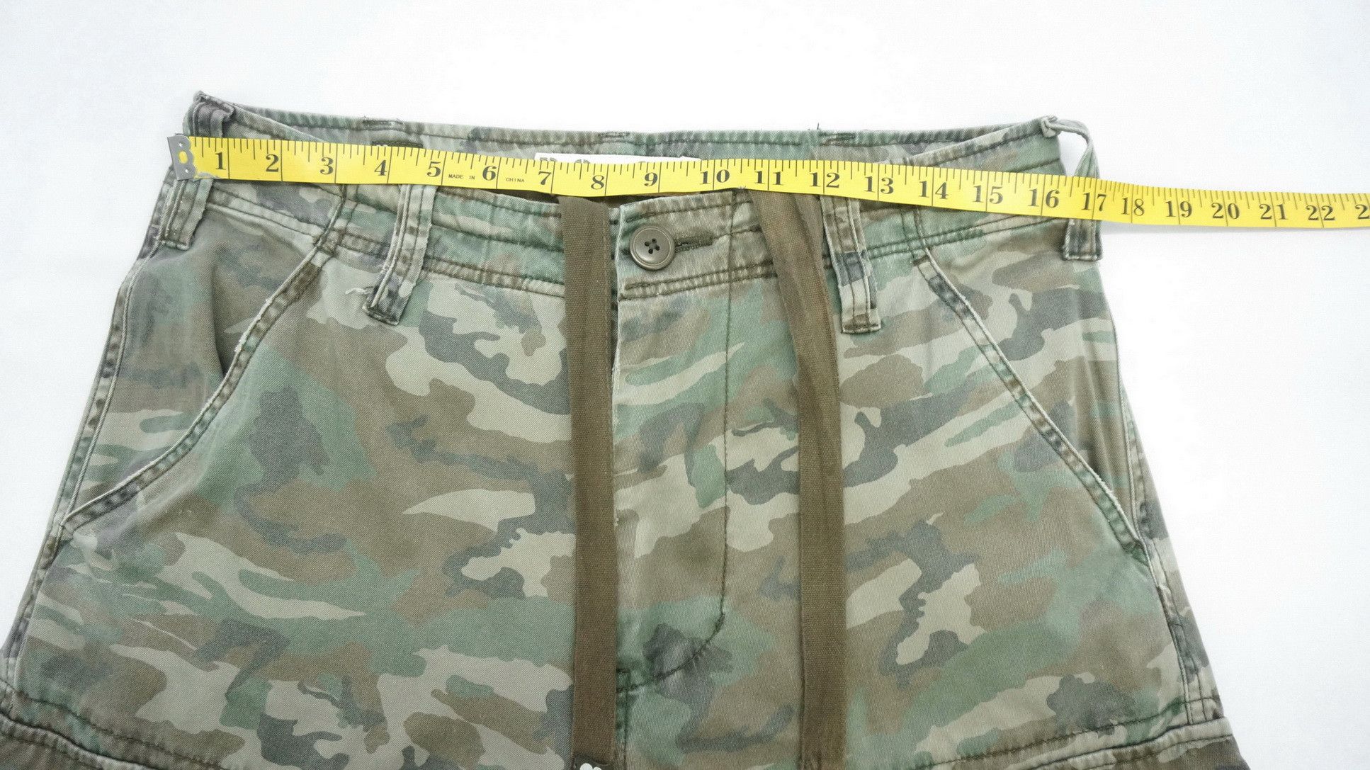 Other Vtg REAL CRUSH CLOTHING Dusty Camo Military Worn Cargo Pant Size US 33 - 13 Thumbnail