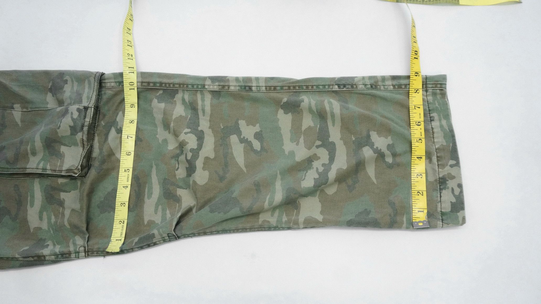 Other Vtg REAL CRUSH CLOTHING Dusty Camo Military Worn Cargo Pant Size US 33 - 16 Thumbnail